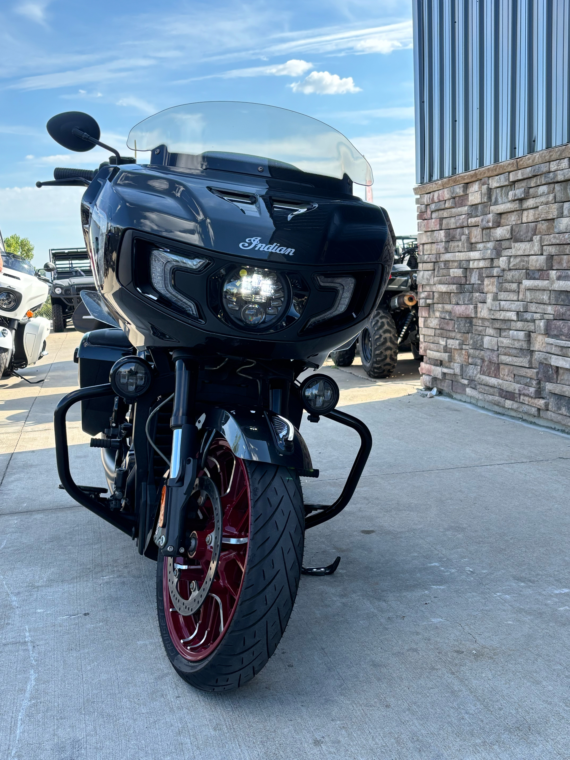 2024 Indian Motorcycle Challenger® Elite in Columbia, Missouri - Photo 12