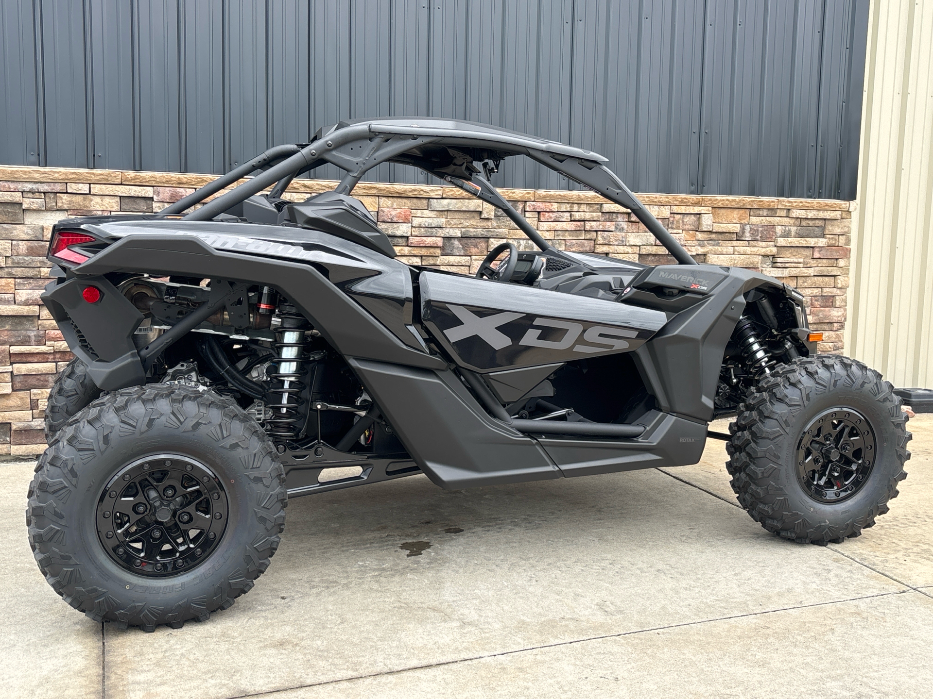 2025 Can-Am Maverick X3 X DS Turbo RR with Smart-Shox in Columbia, Missouri - Photo 3