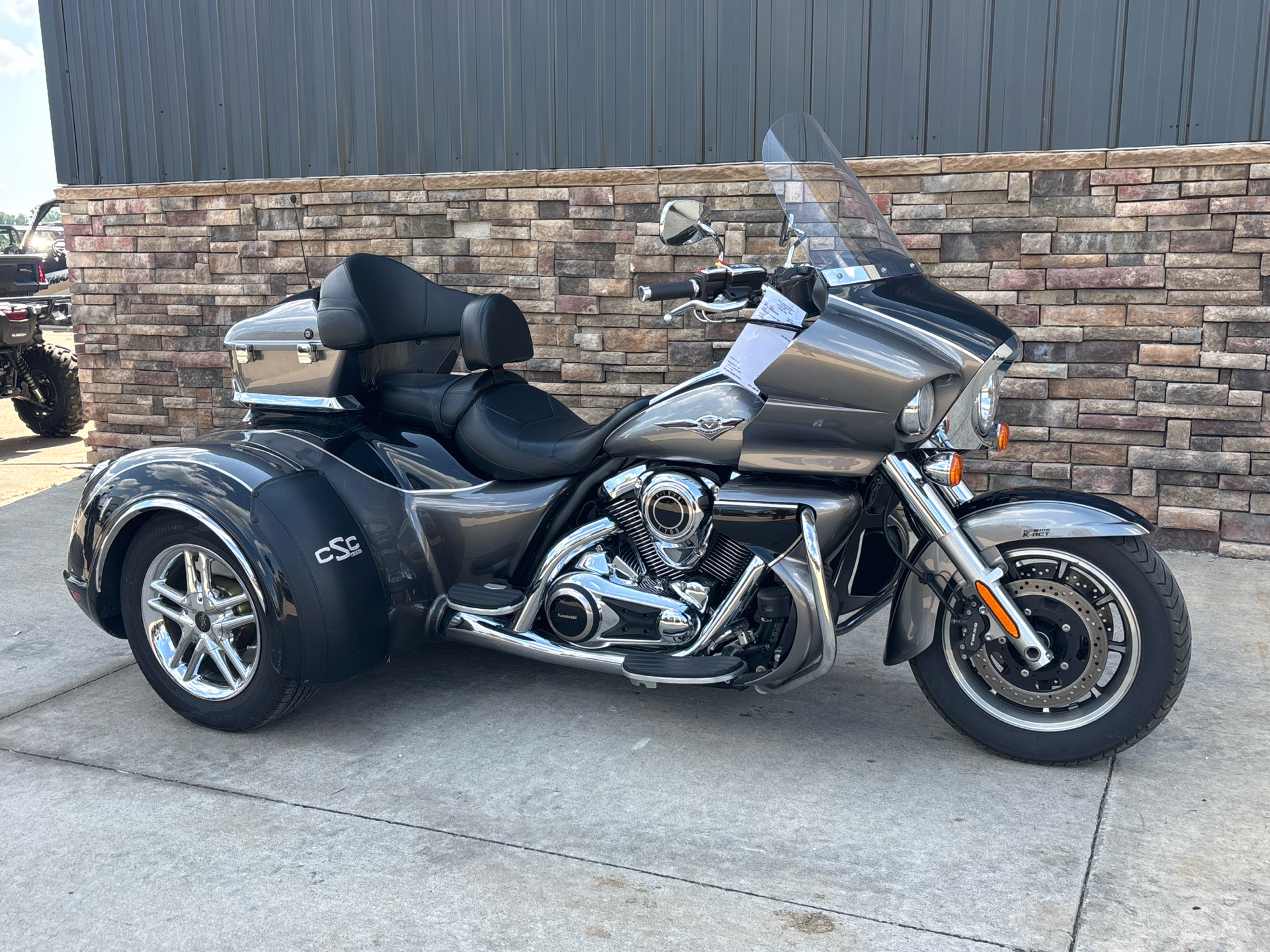 2014 Kawasaki Vulcan® 1700 Voyager® ABS in Columbia, Missouri - Photo 2
