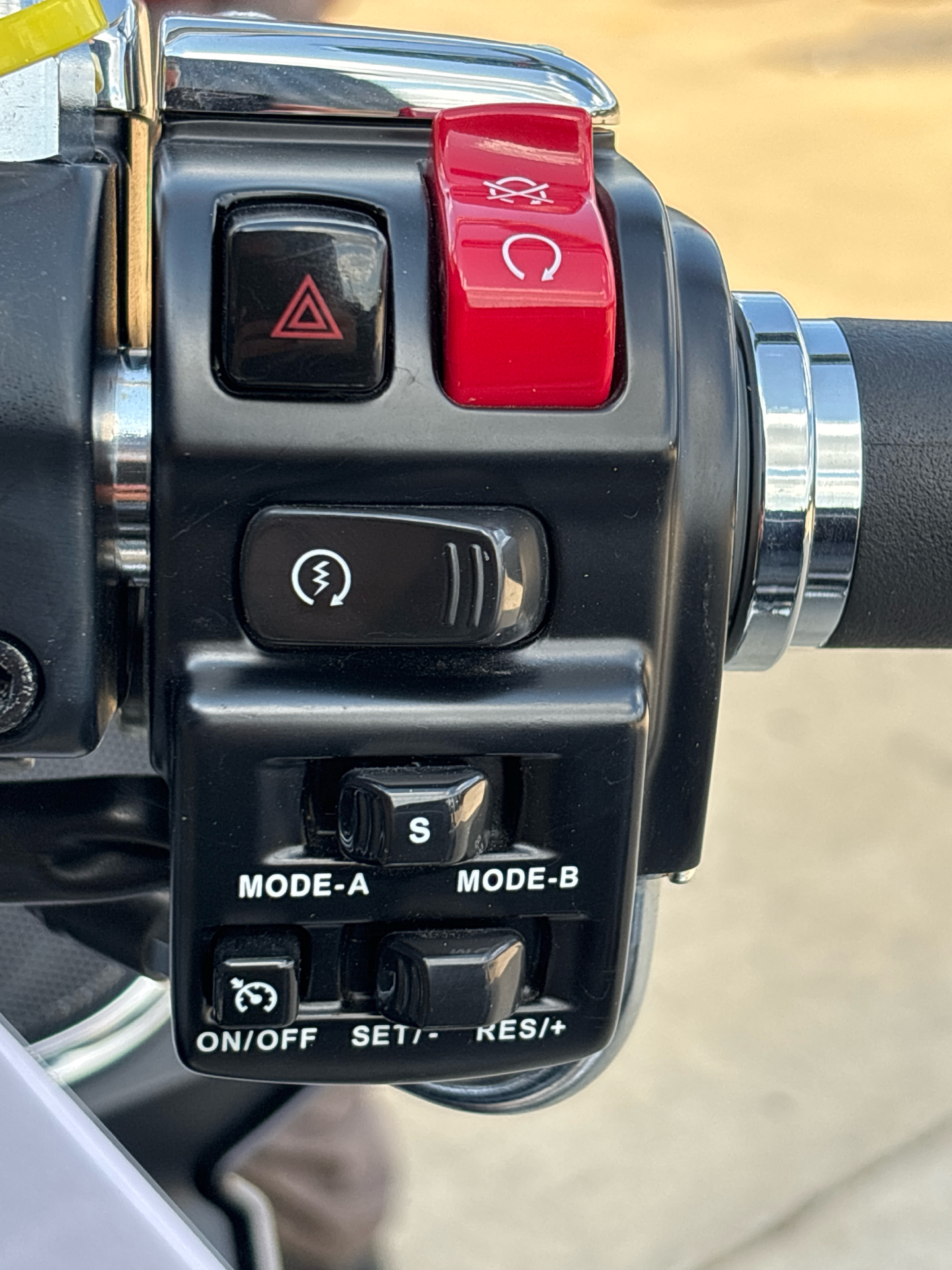2014 Kawasaki Vulcan® 1700 Voyager® ABS in Columbia, Missouri - Photo 9