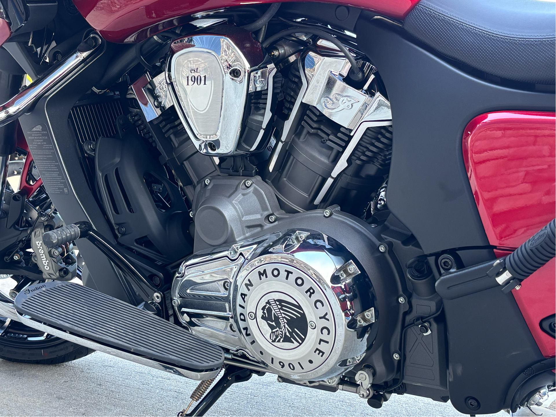 2025 Indian Motorcycle Challenger® Limited in Columbia, Missouri - Photo 13