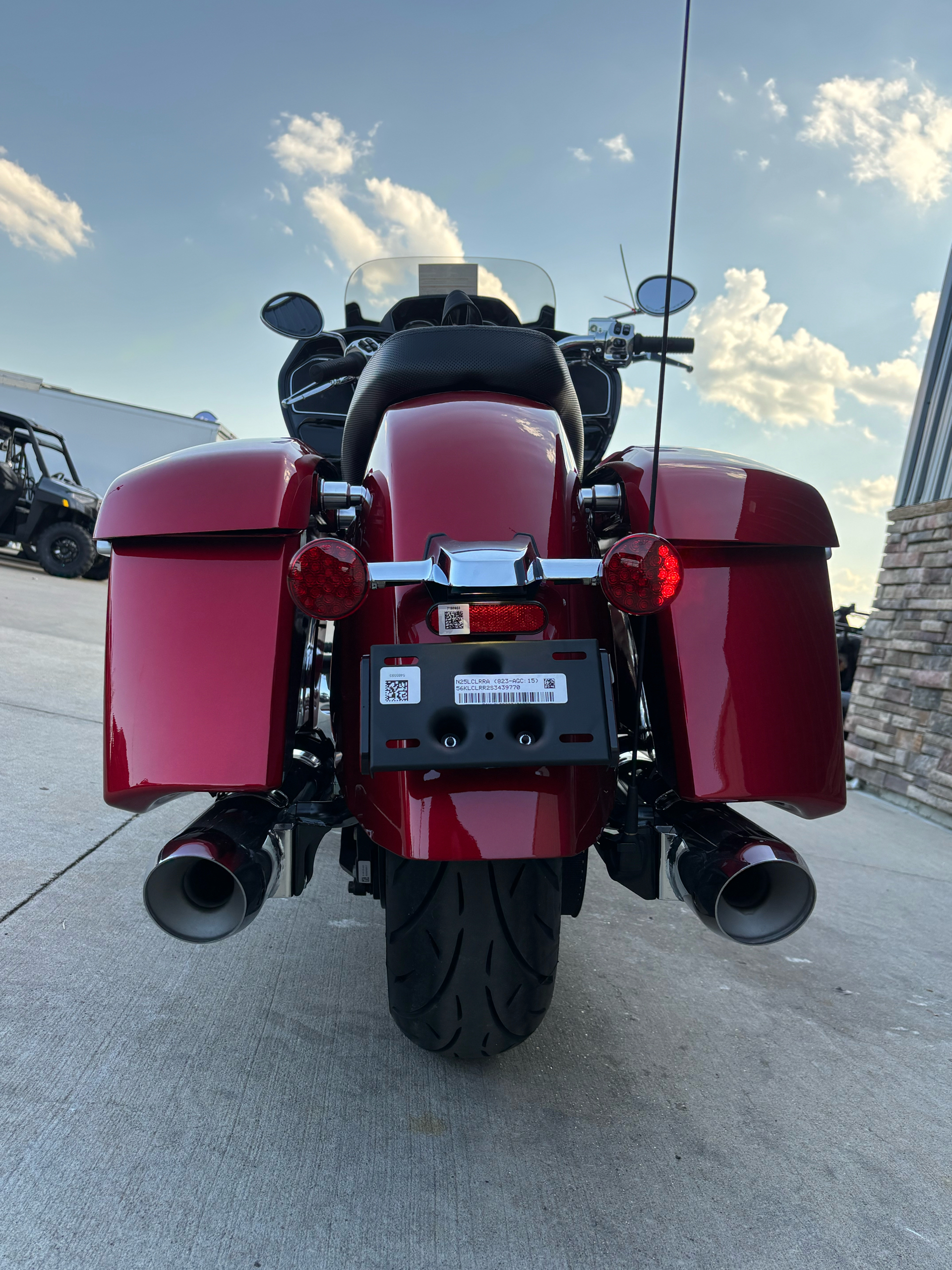 2025 Indian Motorcycle Challenger® Limited in Columbia, Missouri - Photo 16