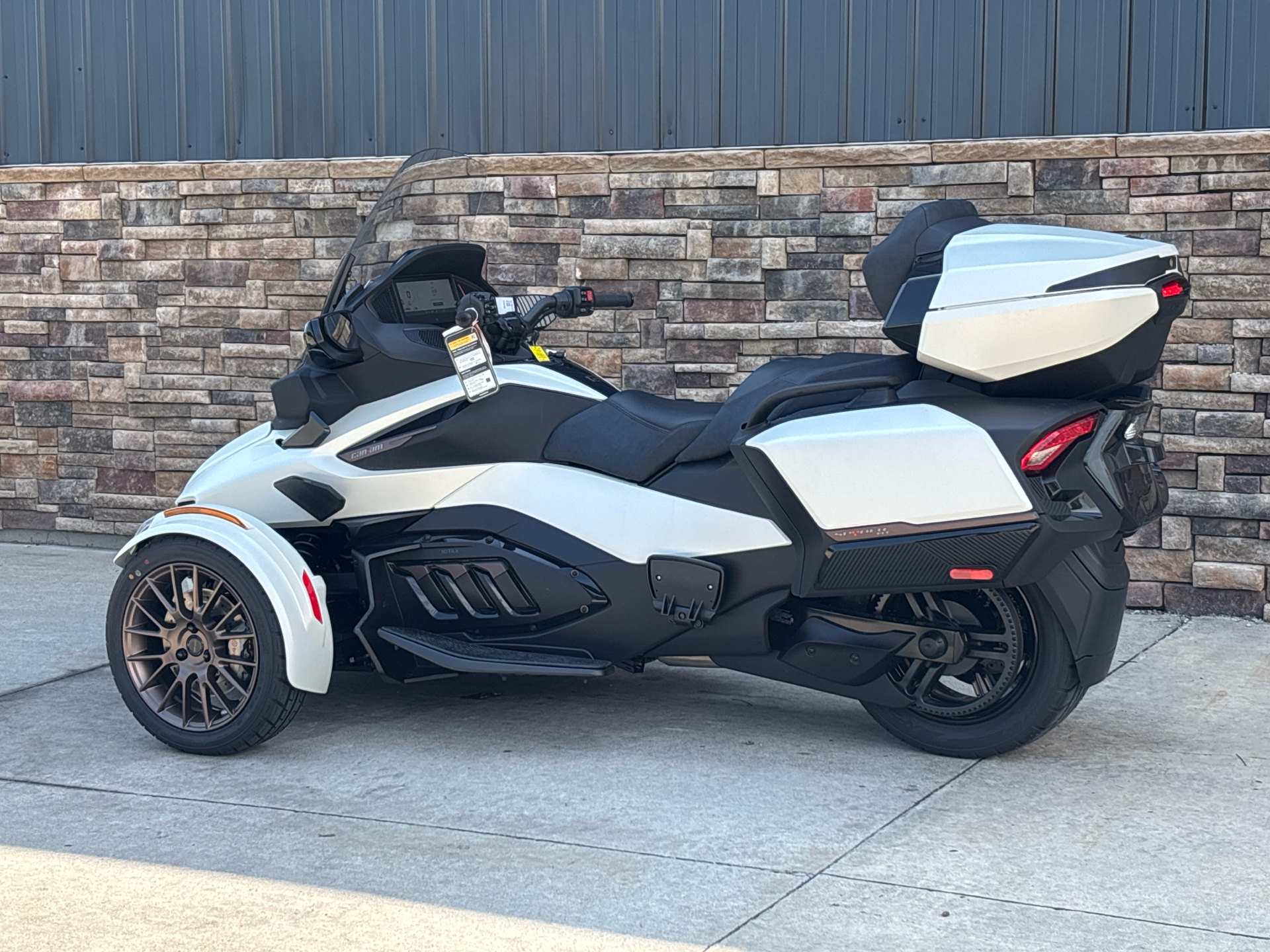 2025 Can-Am Spyder RT Sea-to-Sky in Columbia, Missouri - Photo 3