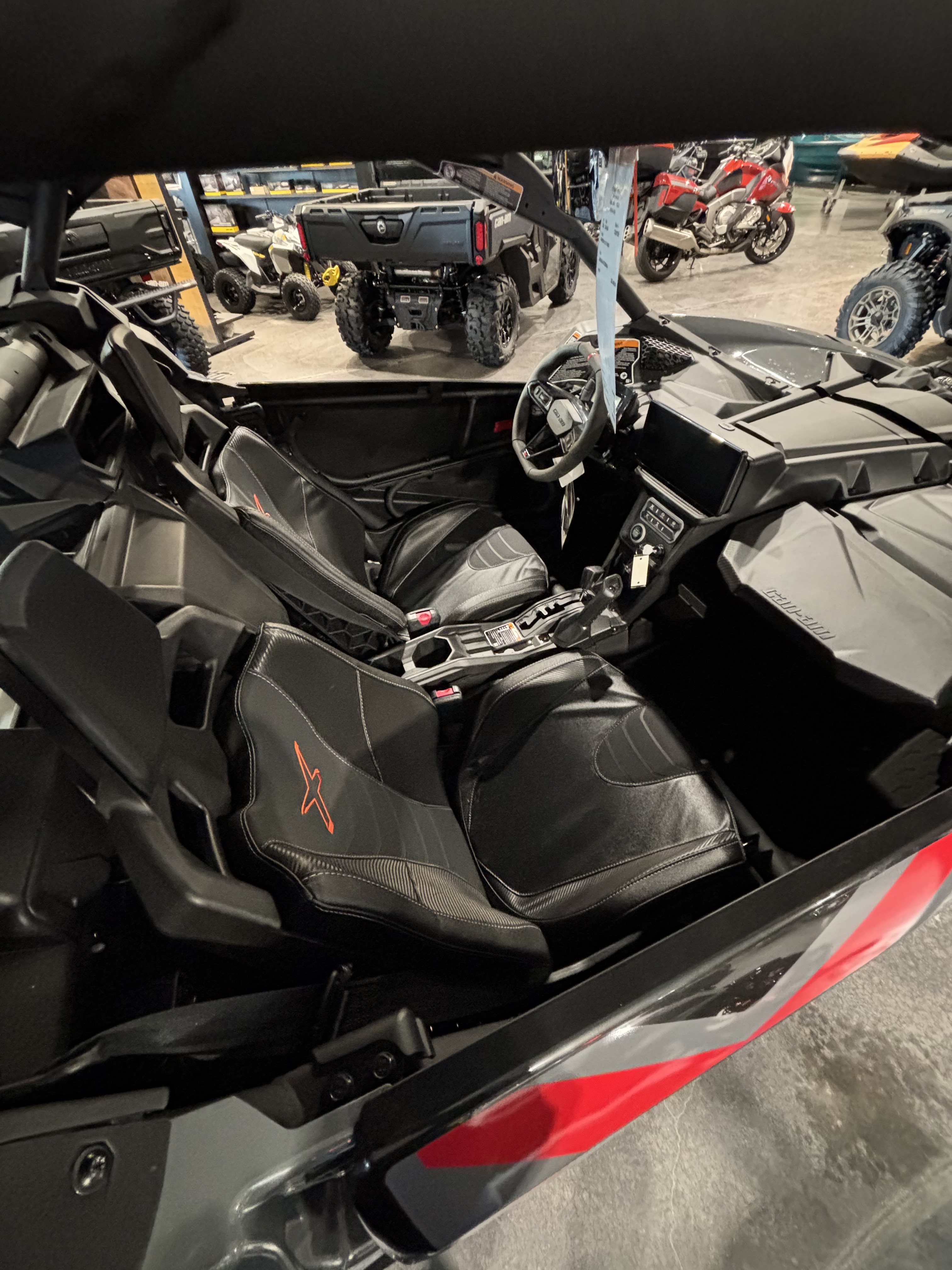 2026 Can-Am Maverick X3 X TURBO in Columbia, Missouri - Photo 9