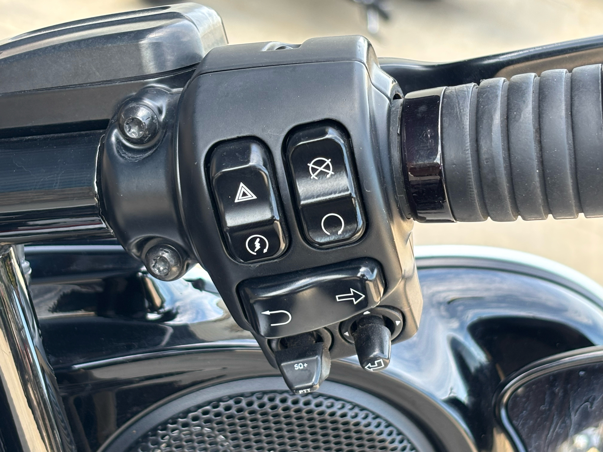 2021 Harley-Davidson CVO™ Street Glide® in Columbia, Missouri - Photo 6
