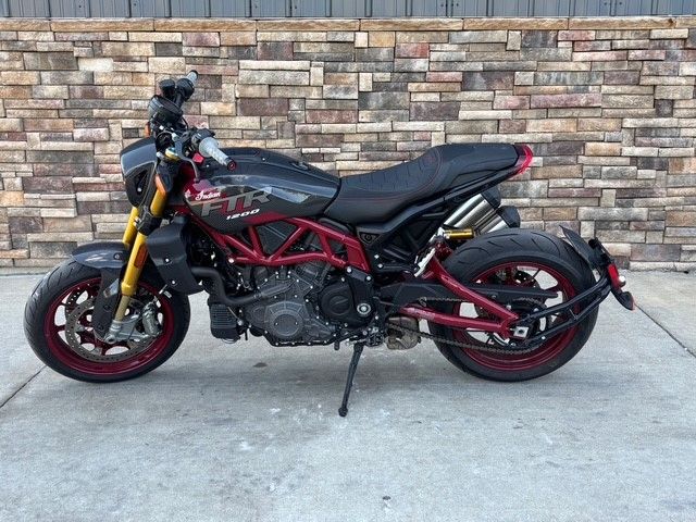 2024 Indian Motorcycle FTR R Carbon in Columbia, Missouri - Photo 12