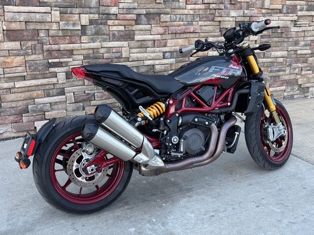 2024 Indian Motorcycle FTR R Carbon in Columbia, Missouri - Photo 3