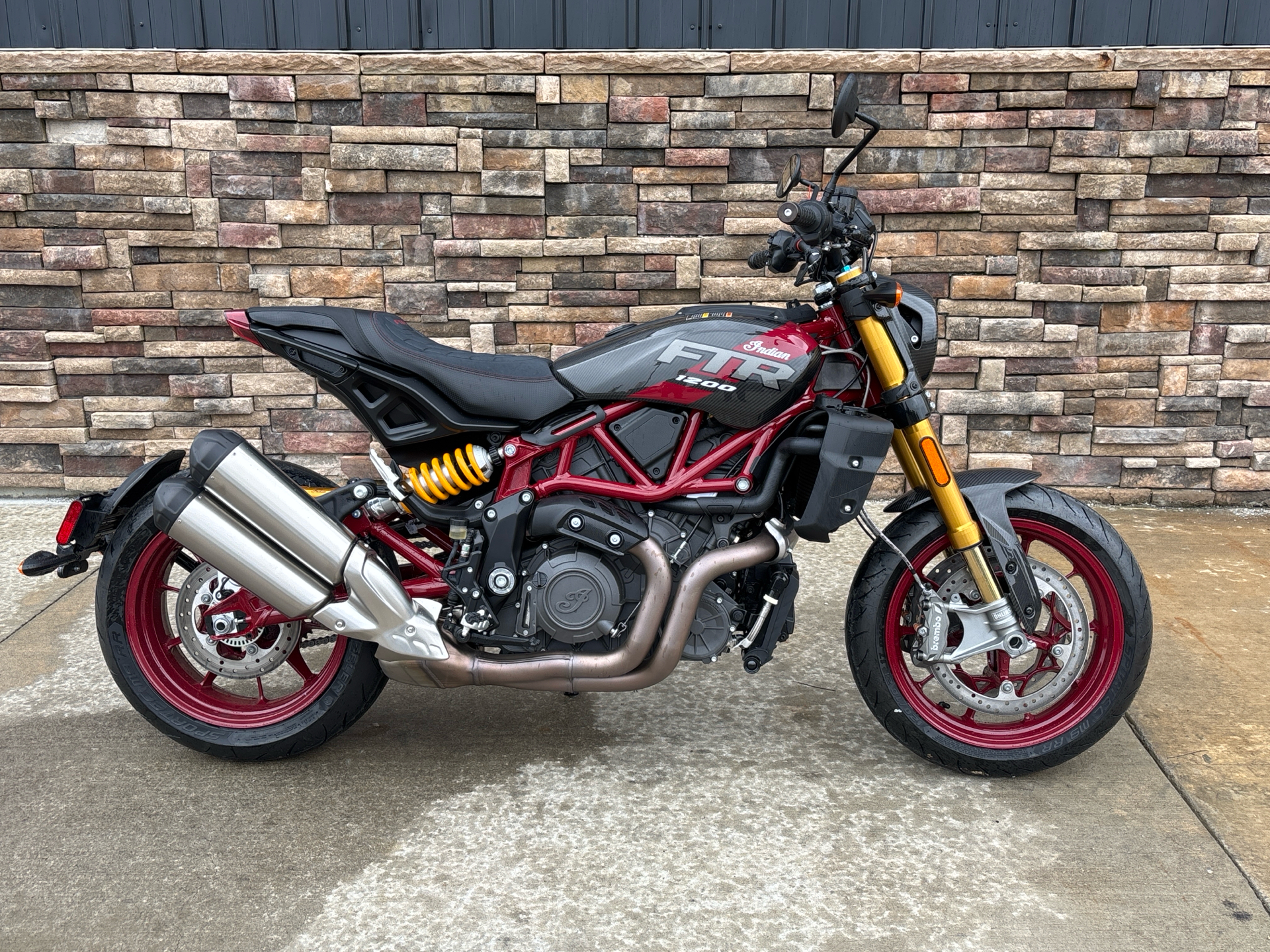 2024 Indian Motorcycle FTR R Carbon in Columbia, Missouri - Photo 1