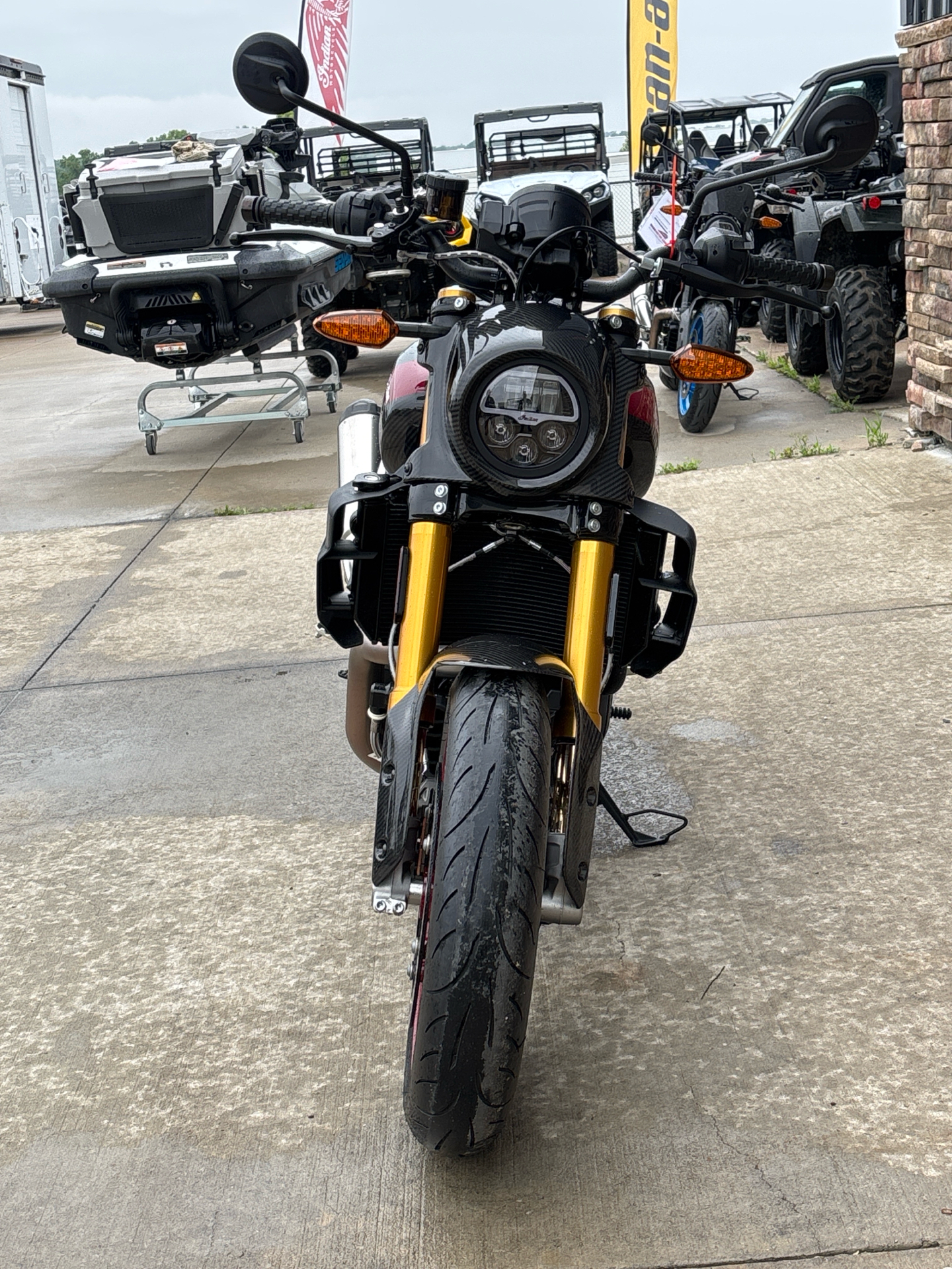 2024 Indian Motorcycle FTR R Carbon in Columbia, Missouri - Photo 4