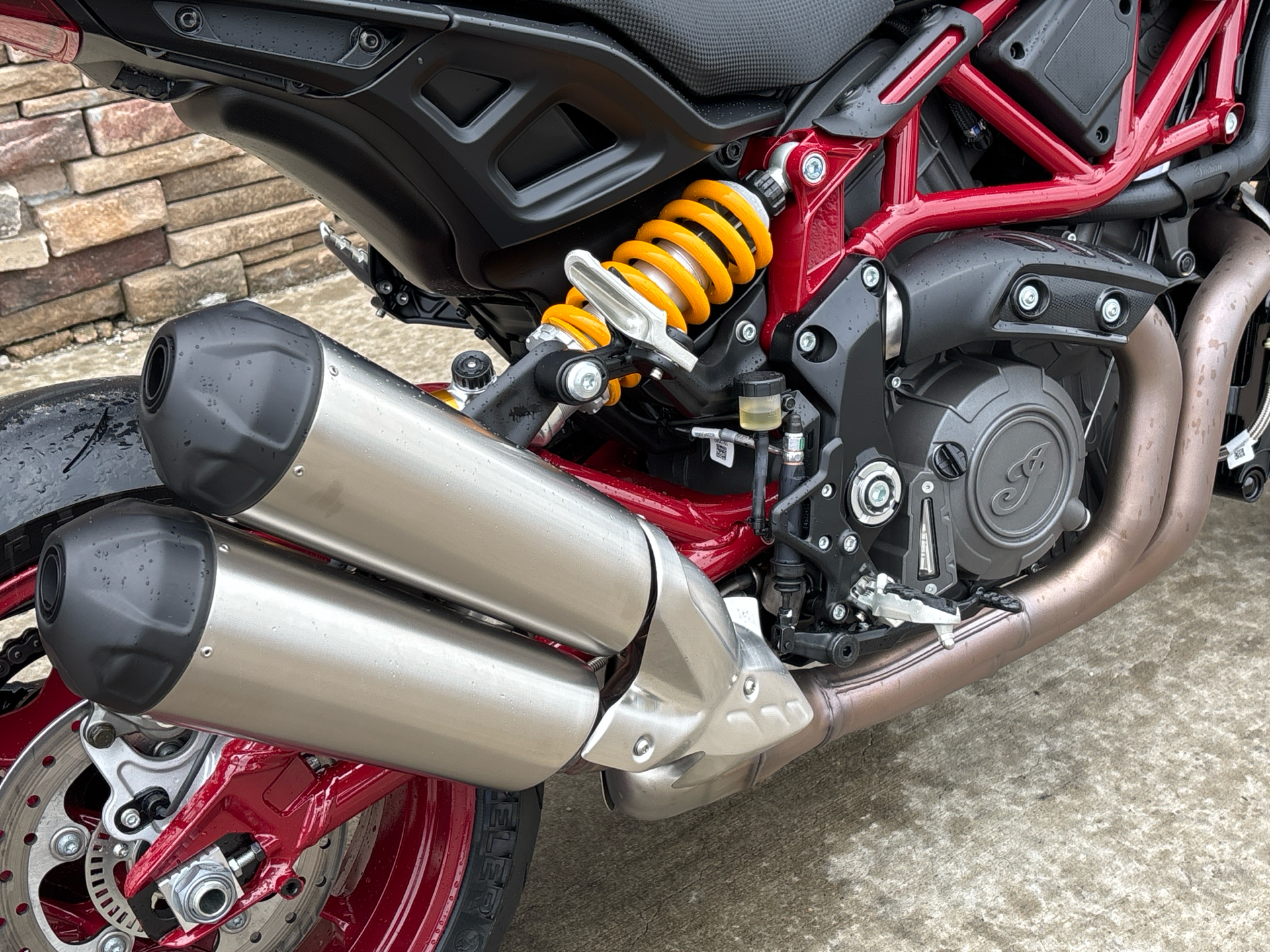 2024 Indian Motorcycle FTR R Carbon in Columbia, Missouri - Photo 5