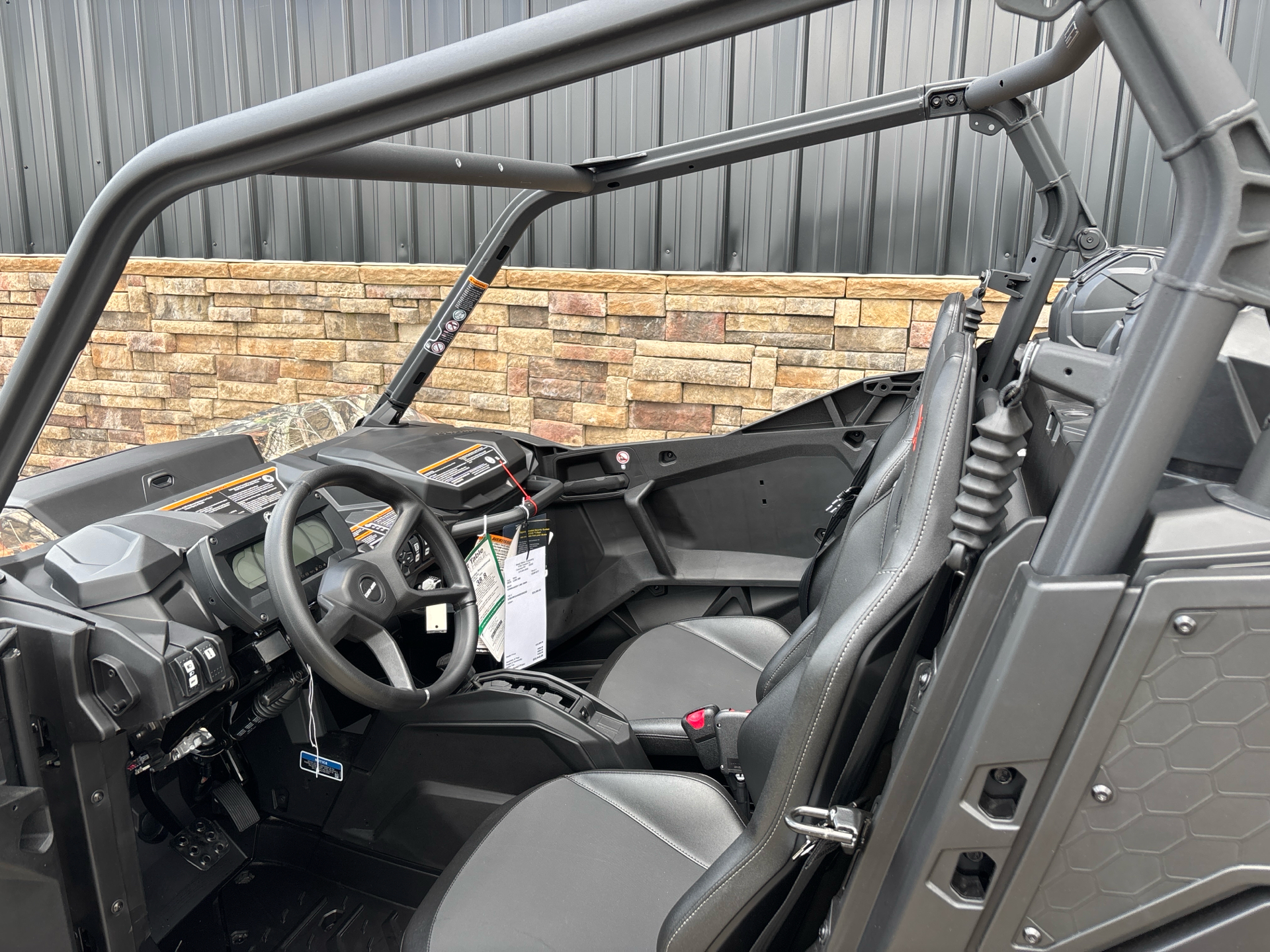 2025 Can-Am Commander X MR in Columbia, Missouri - Photo 13