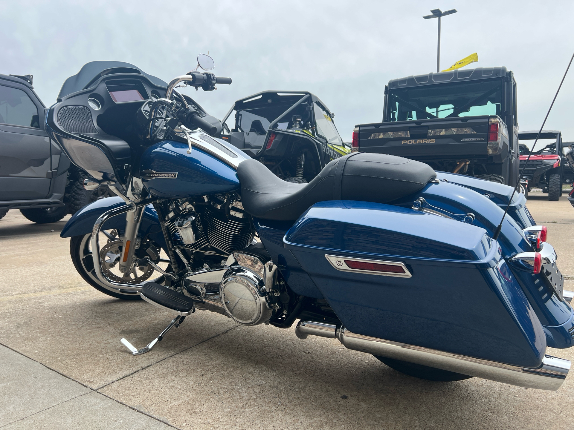 2022 Harley-Davidson Road Glide® in Columbia, Missouri - Photo 10