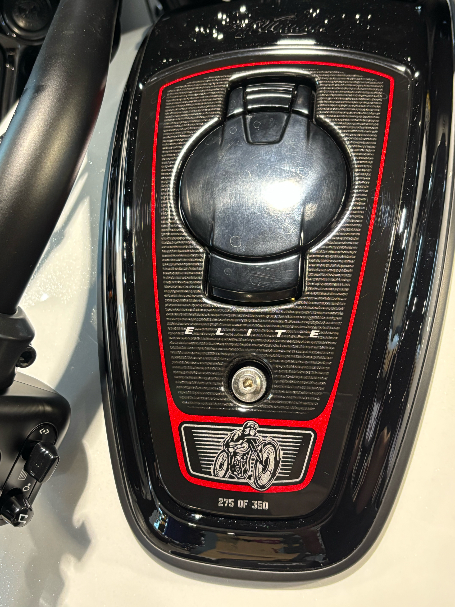 2025 Indian Motorcycle Challenger® Elite in Columbia, Missouri - Photo 11