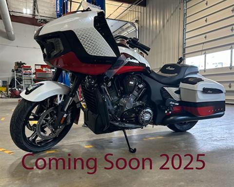 2025 Indian Motorcycle Challenger® Elite in Columbia, Missouri - Photo 1