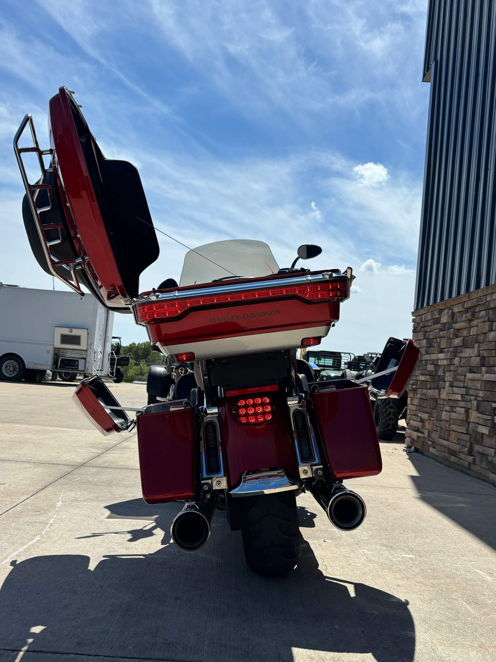2019 Harley-Davidson Road Glide® Ultra in Columbia, Missouri - Photo 12