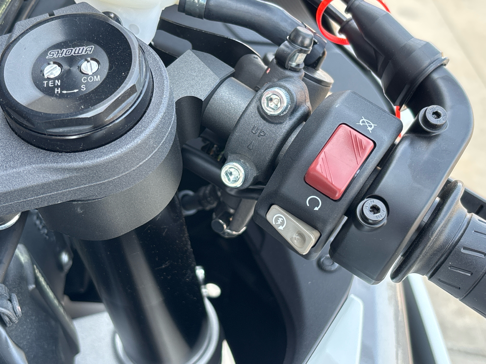 2025 Kawasaki Ninja ZX-6R in Columbia, Missouri - Photo 6