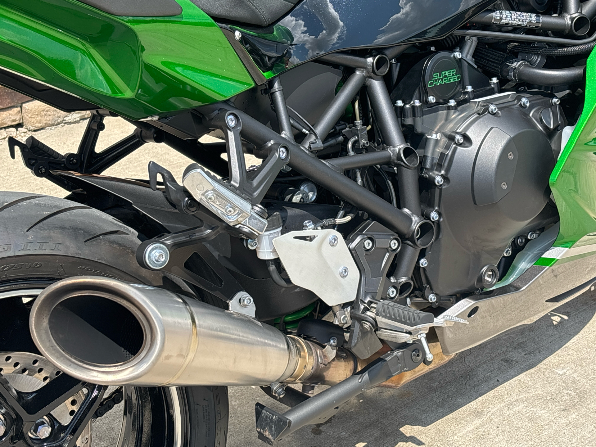 2023 Kawasaki Ninja H2 SX SE in Columbia, Missouri - Photo 4