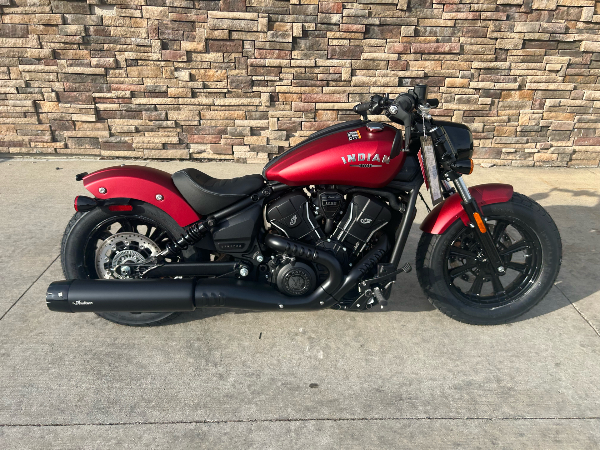 2025 Indian Motorcycle Scout® Bobber Limited +Tech in Columbia, Missouri - Photo 8