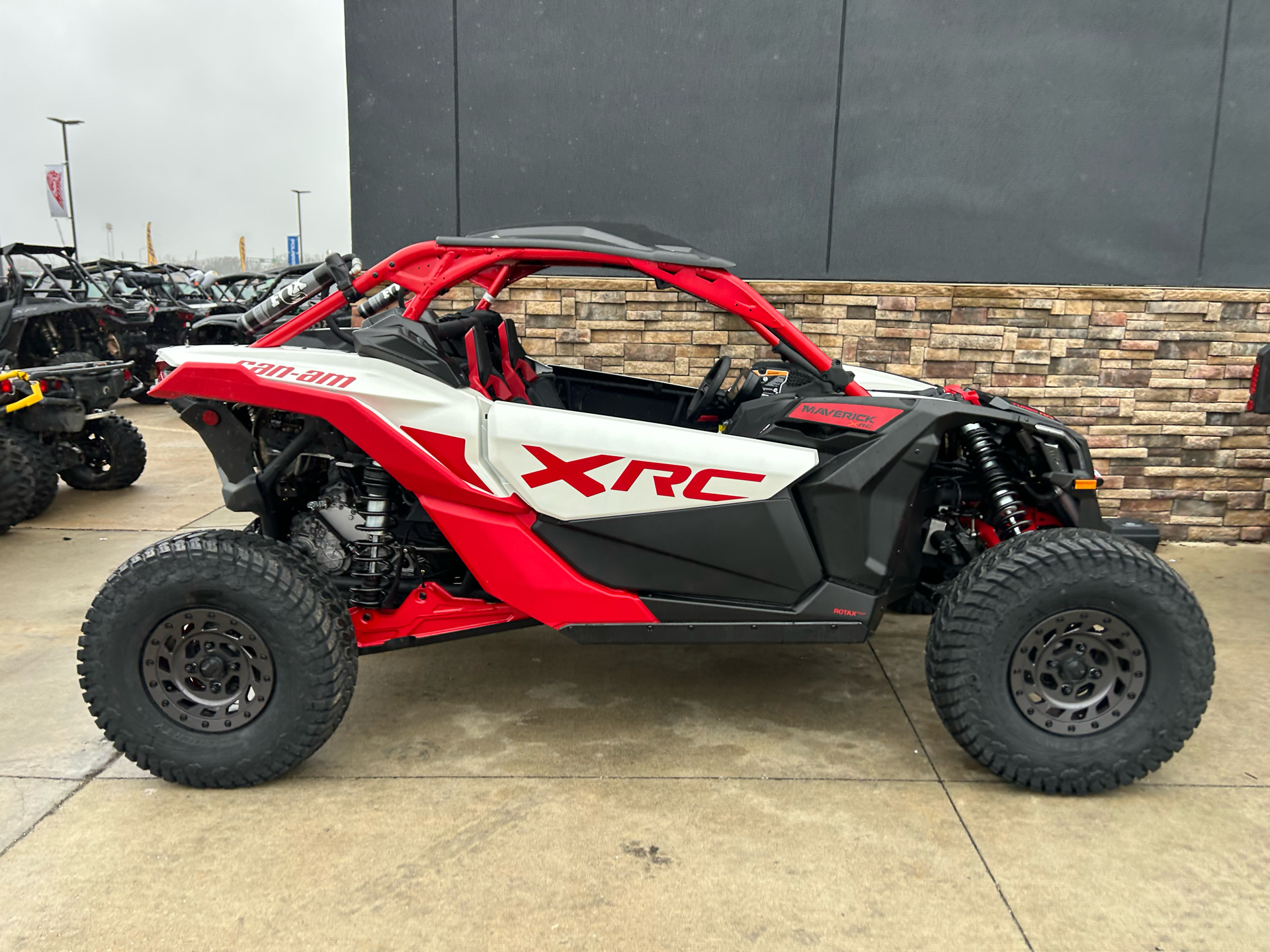 2025 Can-Am Maverick X3 X RC Turbo RR 72 in Columbia, Missouri - Photo 8