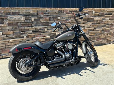 2018 Harley-Davidson Street Bob® 107 in Columbia, Missouri - Photo 2