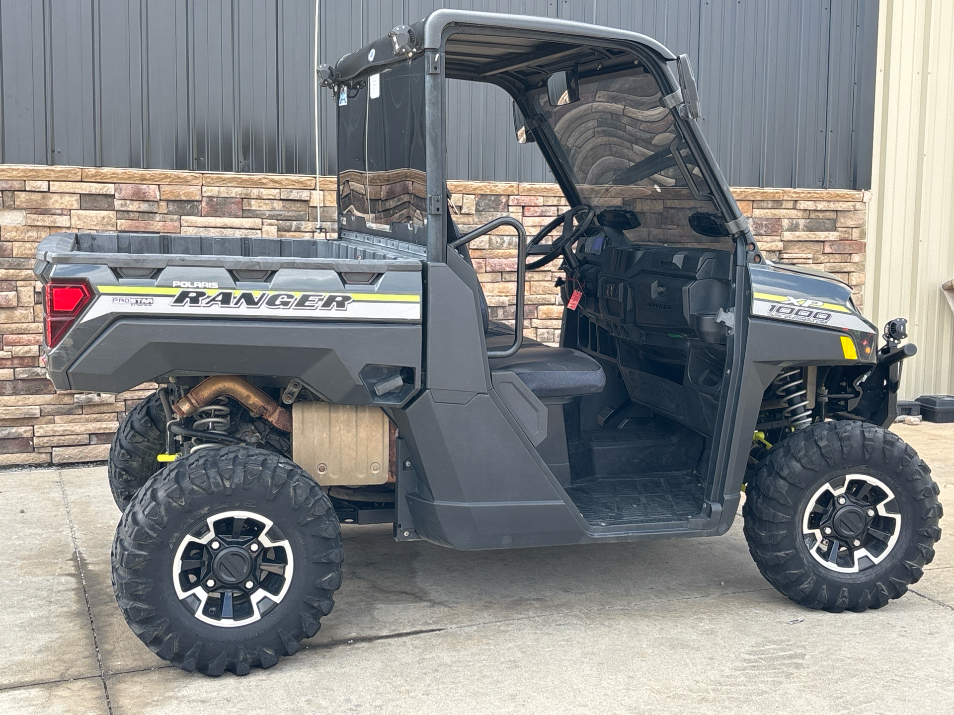 2019 Polaris Ranger XP 1000 EPS Premium in Columbia, Missouri - Photo 2