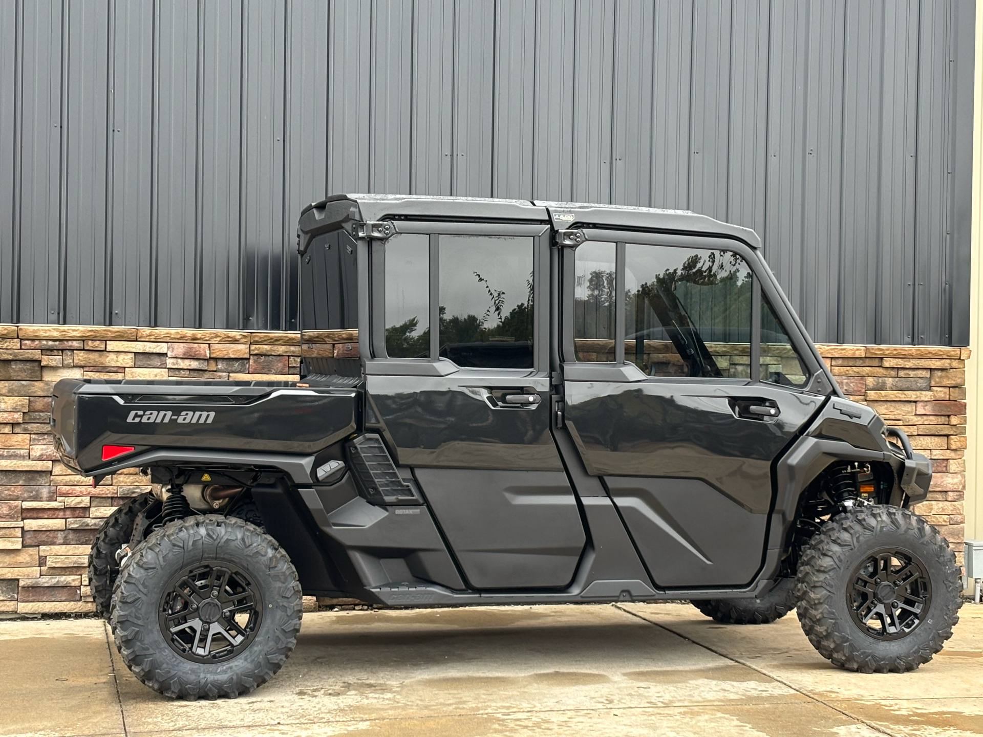 2026 Can-Am Defender MAX Lone Star CAB HD11 in Columbia, Missouri - Photo 1