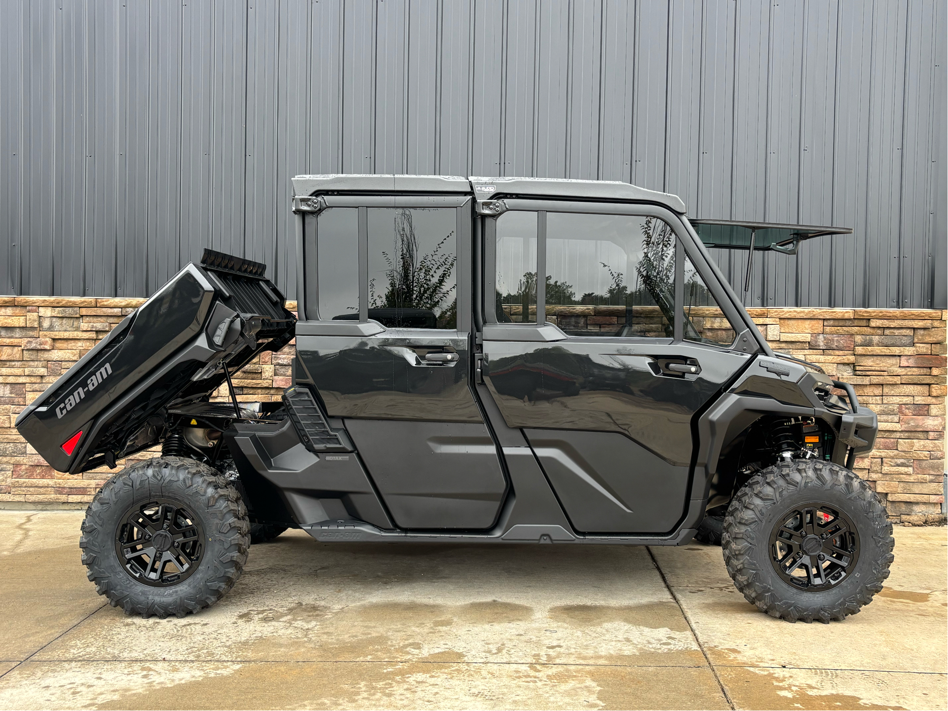2026 Can-Am Defender MAX Lone Star CAB HD11 in Columbia, Missouri - Photo 4