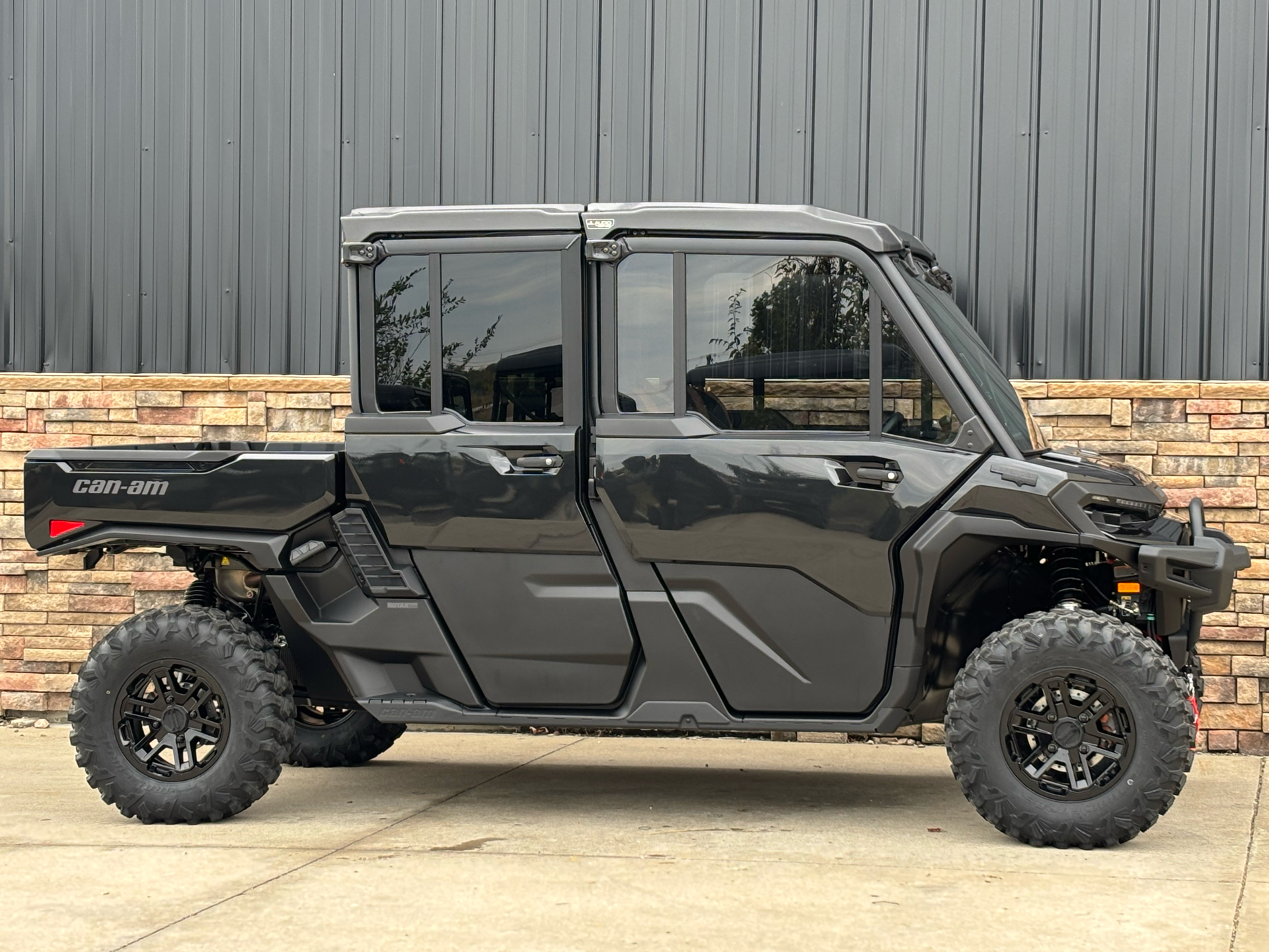 2026 Can-Am Defender MAX Lone Star CAB HD11 in Columbia, Missouri - Photo 3