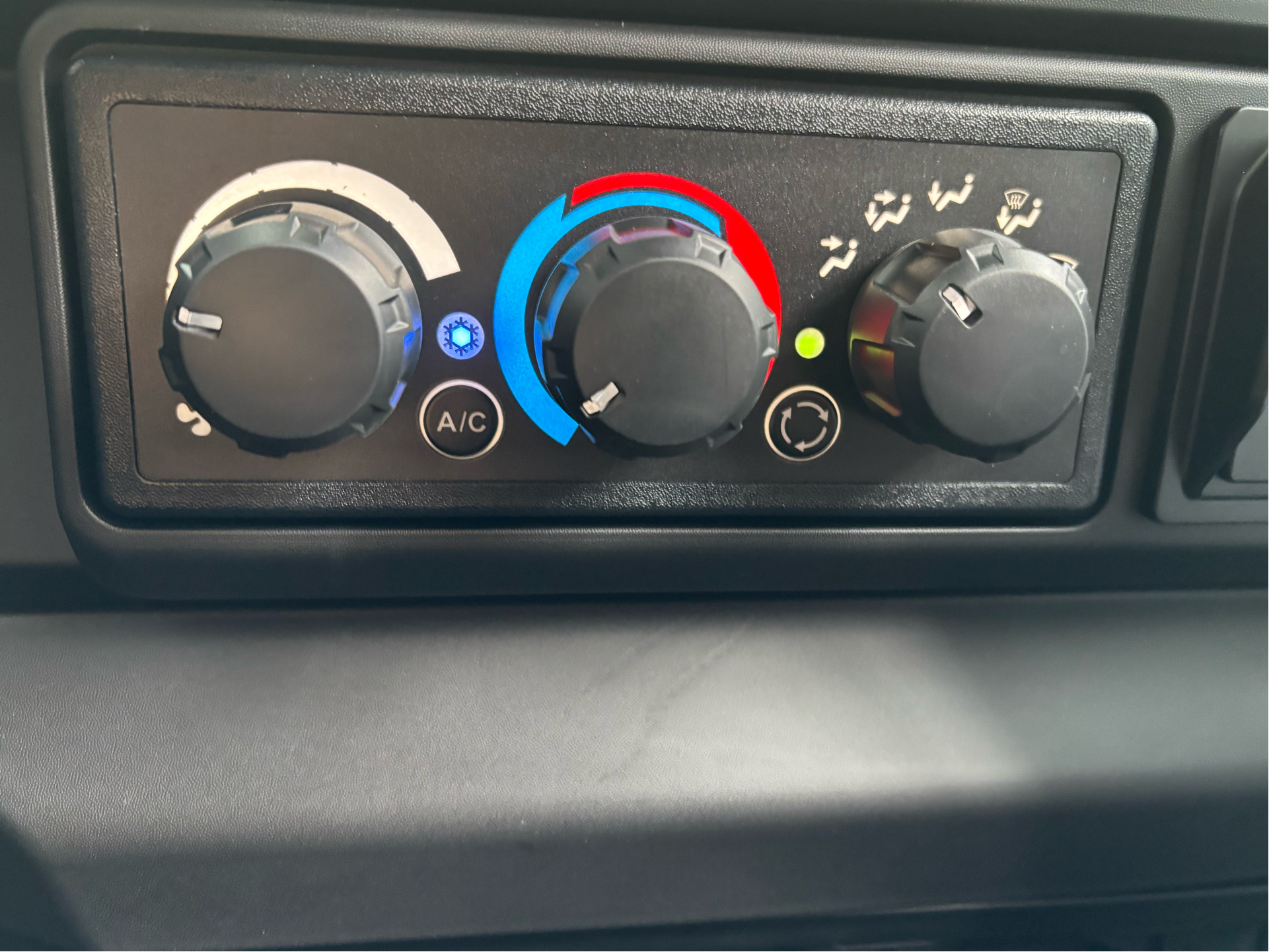 2026 Can-Am Defender MAX Lone Star CAB HD11 in Columbia, Missouri - Photo 12