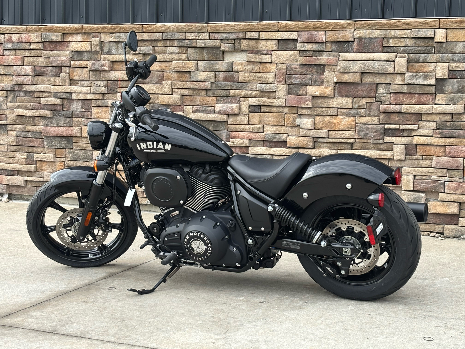 2025 Indian Motorcycle Chief in Columbia, Missouri - Photo 2