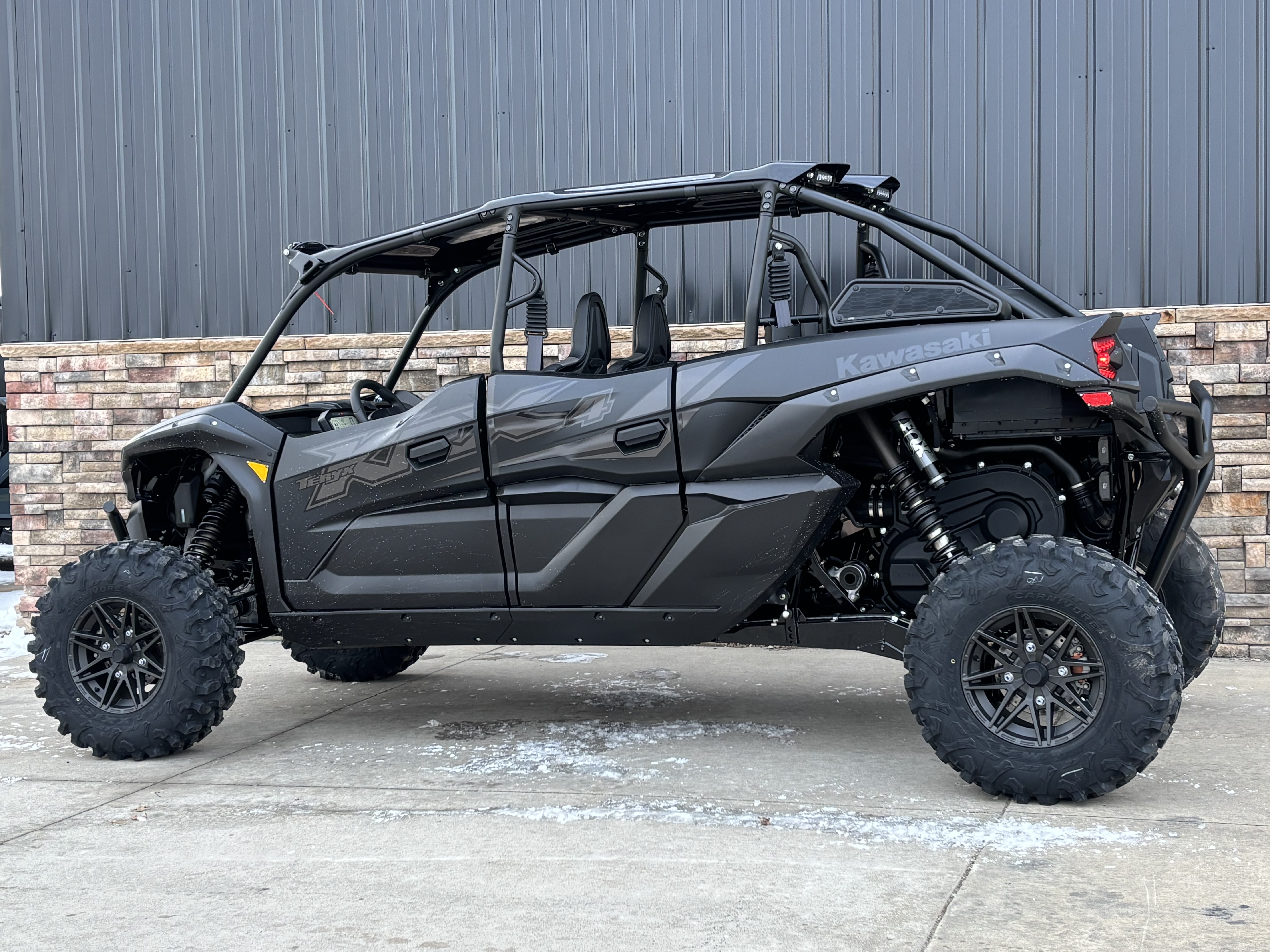 2026 Kawasaki Teryx KRX4 1000 Blackout Edition in Columbia, Missouri - Photo 3