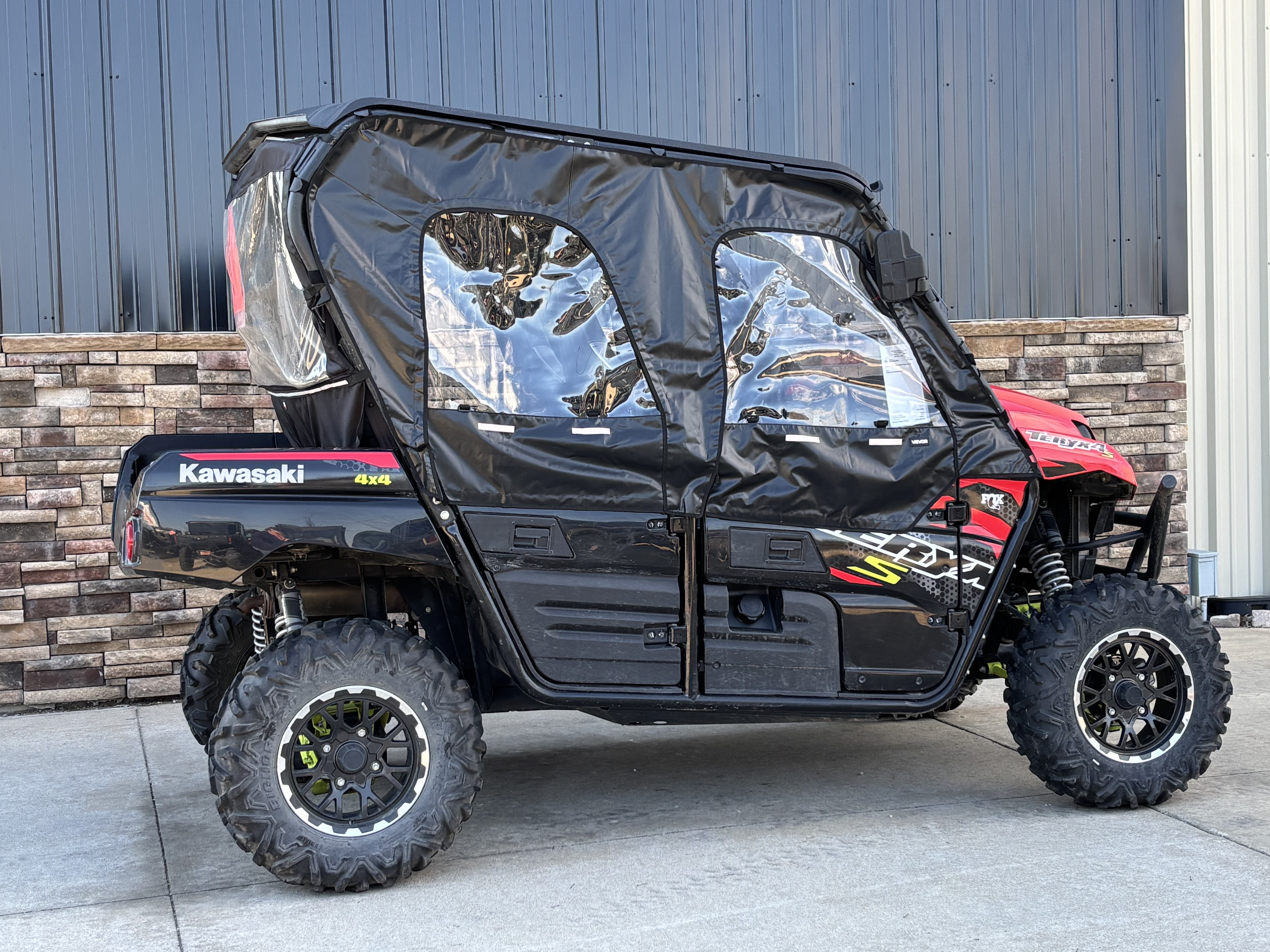 Used 2023 Kawasaki Teryx4 S LE, Columbia MO | Specs, Price, Photos