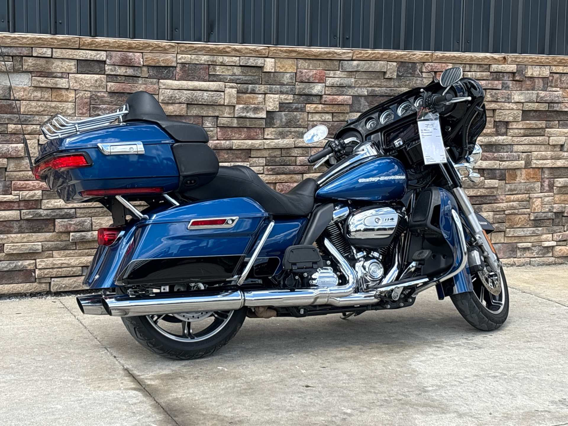 2022 Harley-Davidson Ultra Limited in Columbia, Missouri - Photo 2