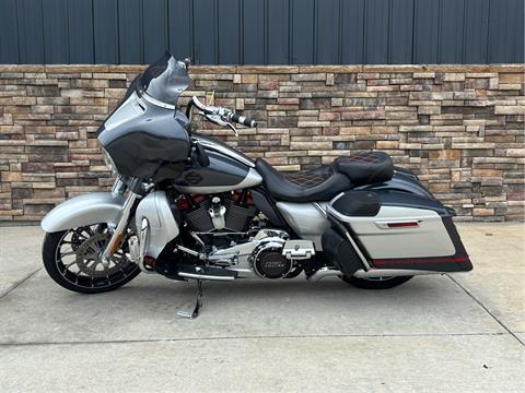 2019 Harley-Davidson CVO™ Street Glide® in Columbia, Missouri - Photo 1