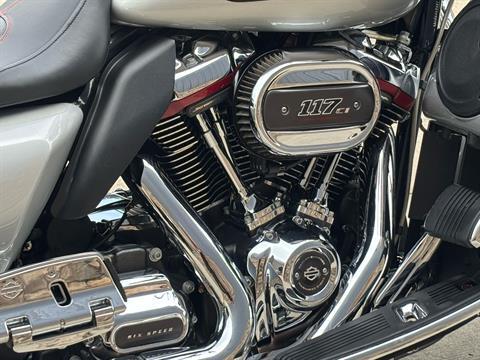 2019 Harley-Davidson CVO™ Street Glide® in Columbia, Missouri - Photo 7