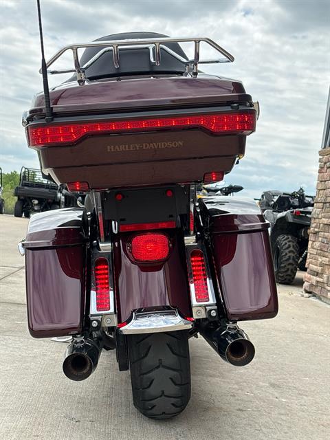 2018 Harley-Davidson Road Glide® Ultra in Columbia, Missouri - Photo 11