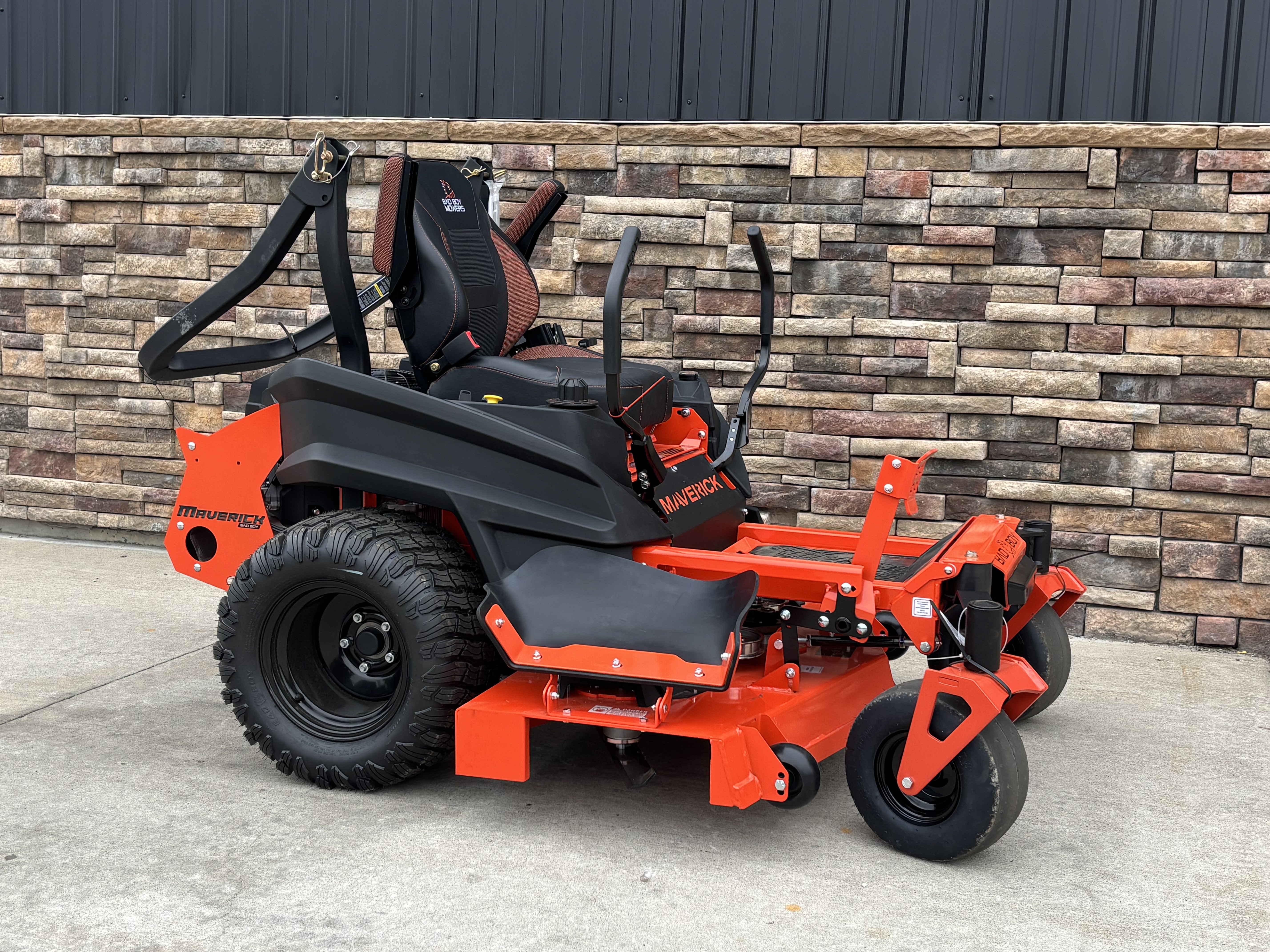 2026 Bad Boy Mowers Maverick 54 in. Kawasaki FS730V 24 hp in Columbia, Missouri - Photo 2