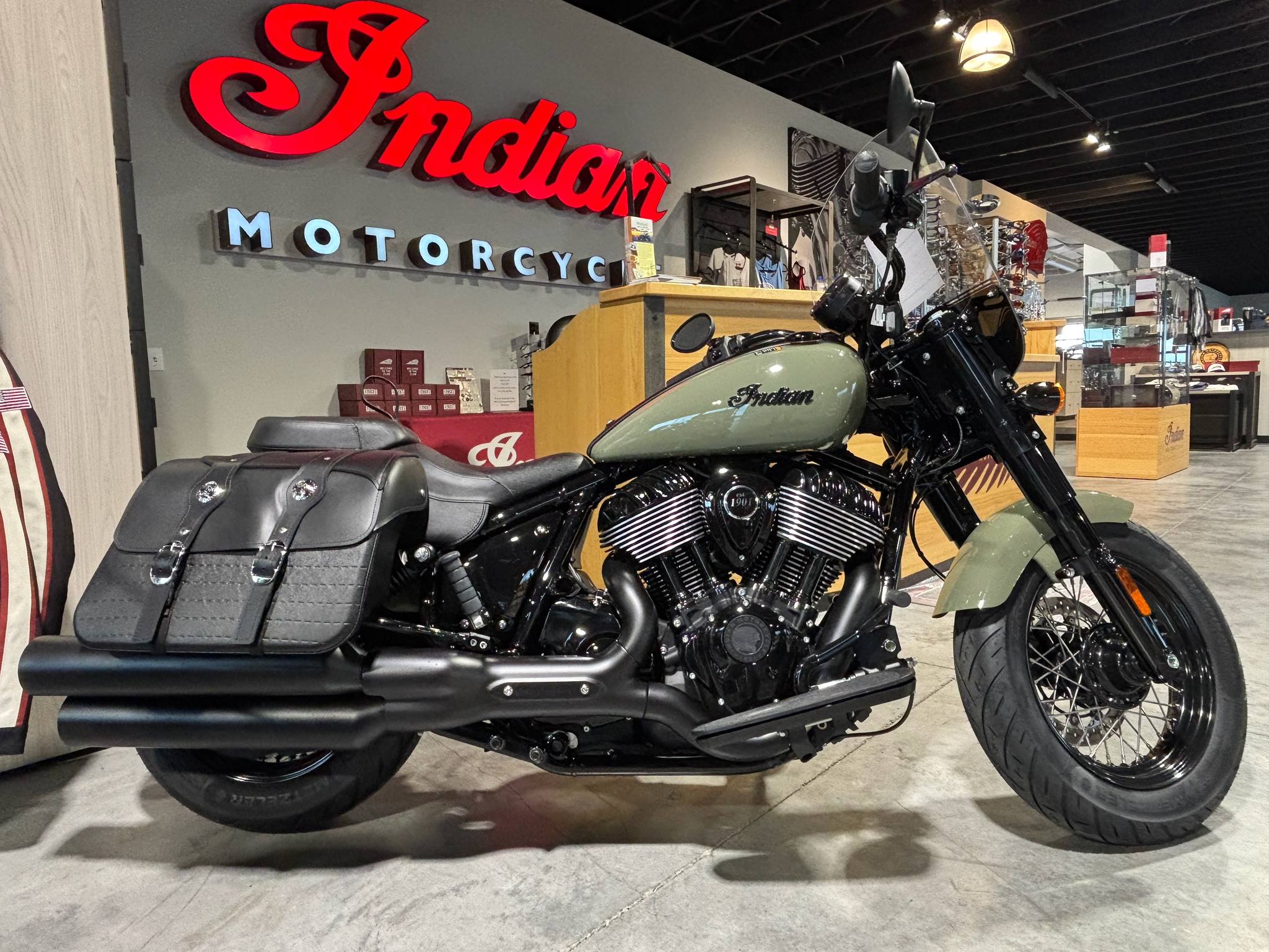 New 2025 Indian Motorcycle Super Chief Dark Horse, Columbia MO
