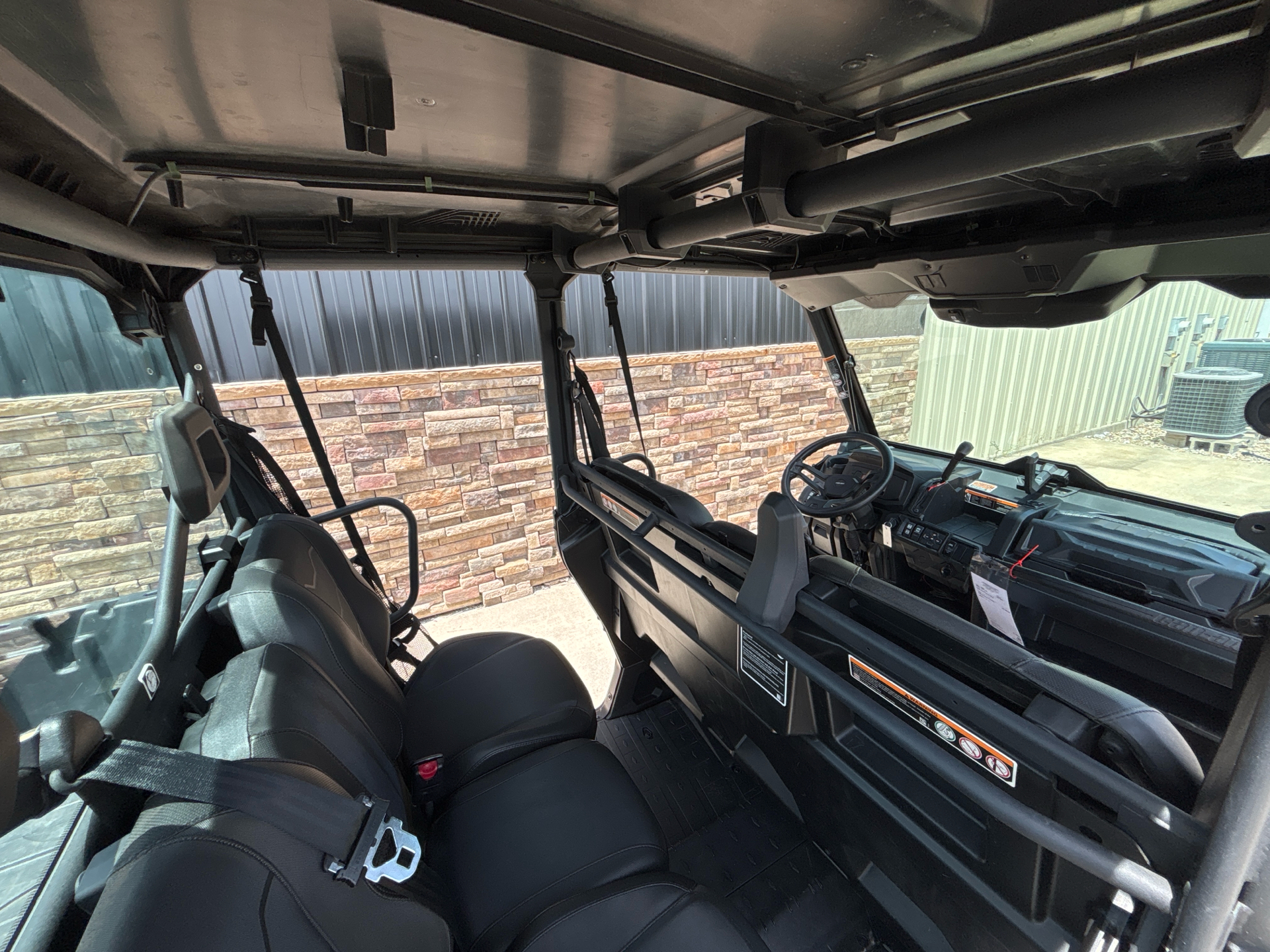 2023 Can-Am Defender MAX XT HD10 in Columbia, Missouri - Photo 6