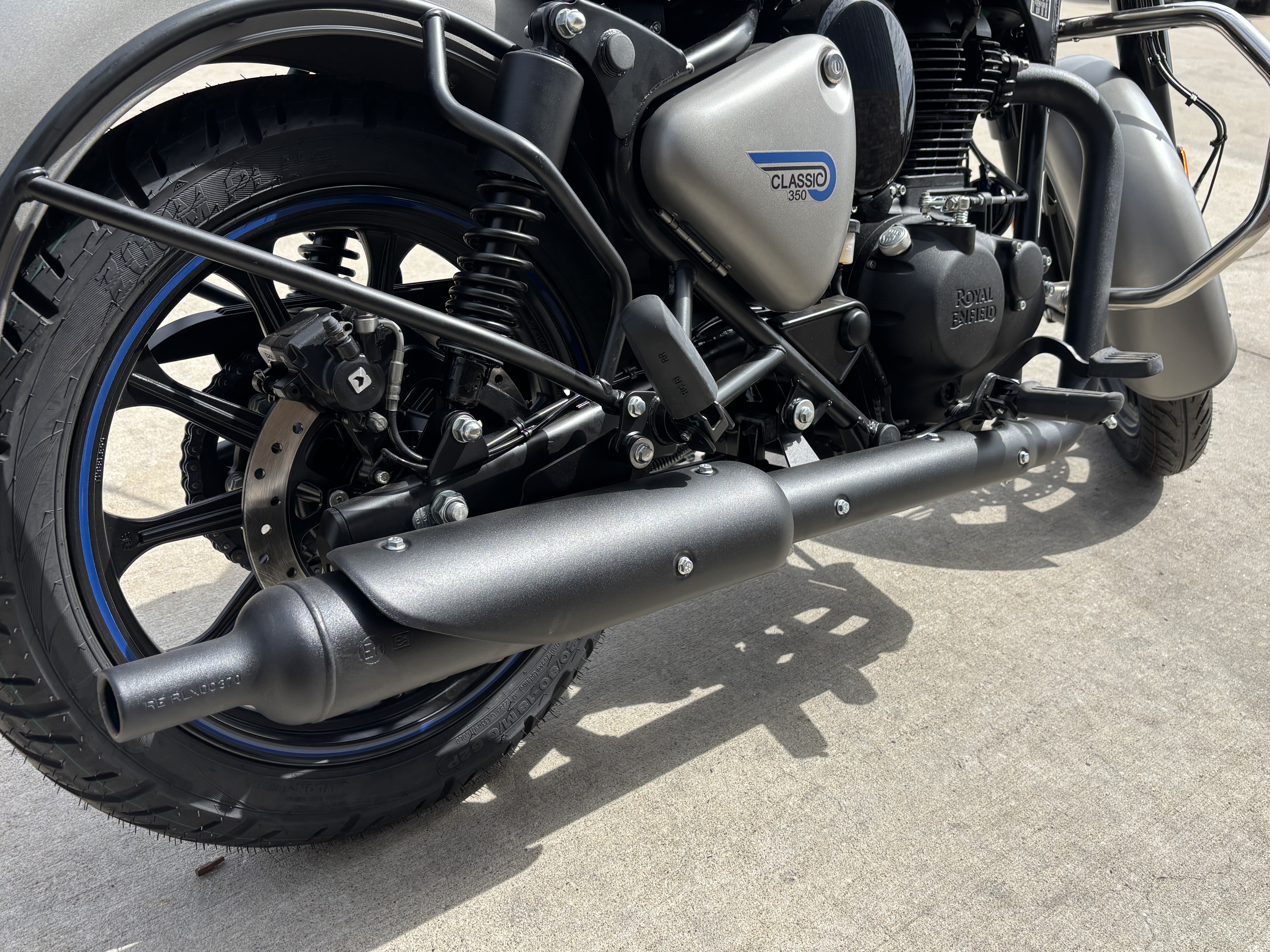 2024 Royal Enfield Classic 350 in Columbia, Missouri - Photo 12