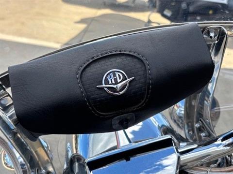 2005 Harley-Davidson FLHRCI Road King® Classic in Columbia, Missouri - Photo 7