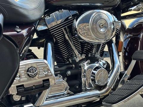2005 Harley-Davidson FLHRCI Road King® Classic in Columbia, Missouri - Photo 11