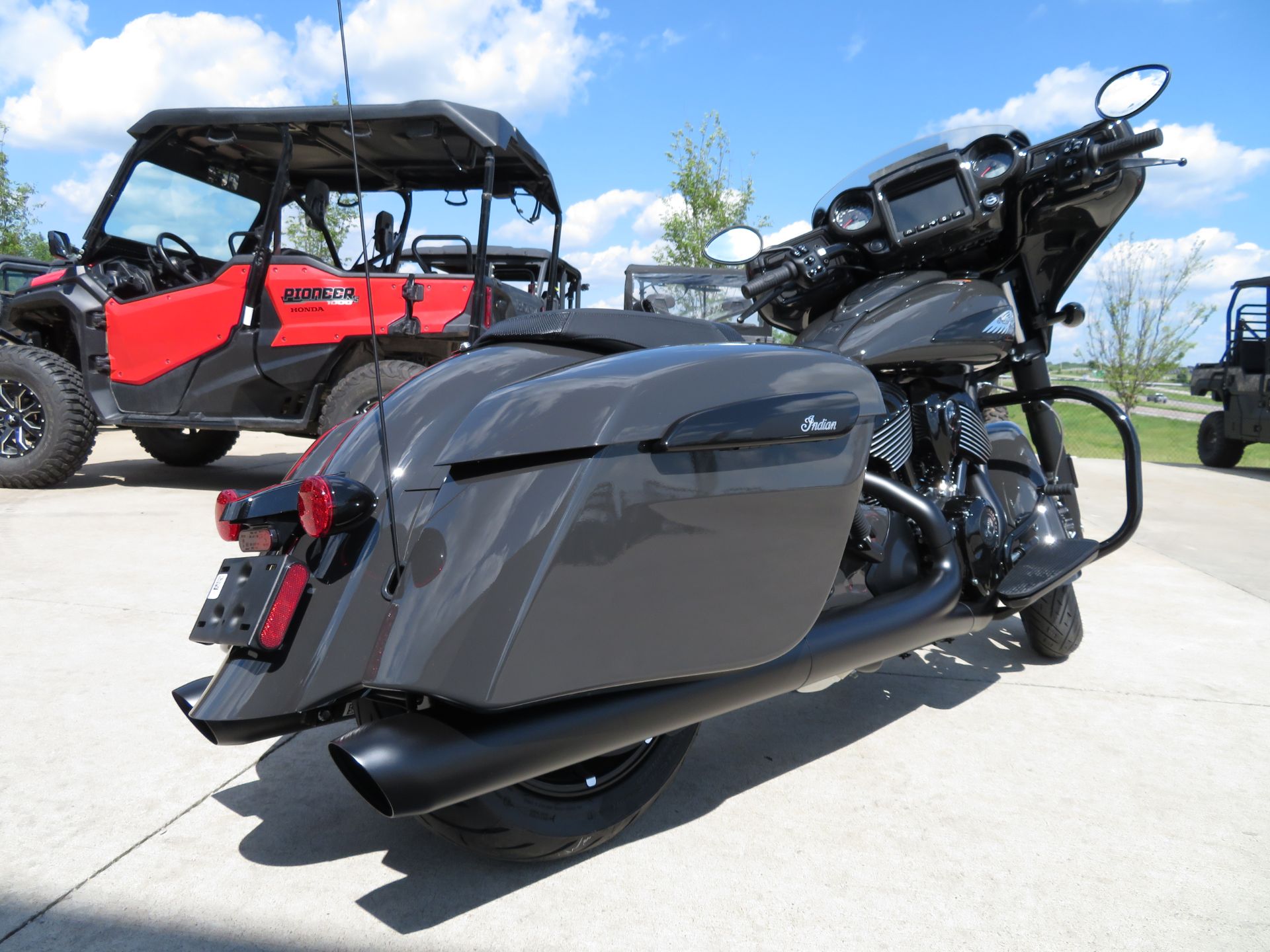 2024 Indian Motorcycle Chieftain® Dark Horse® in Columbia, Missouri - Photo 7