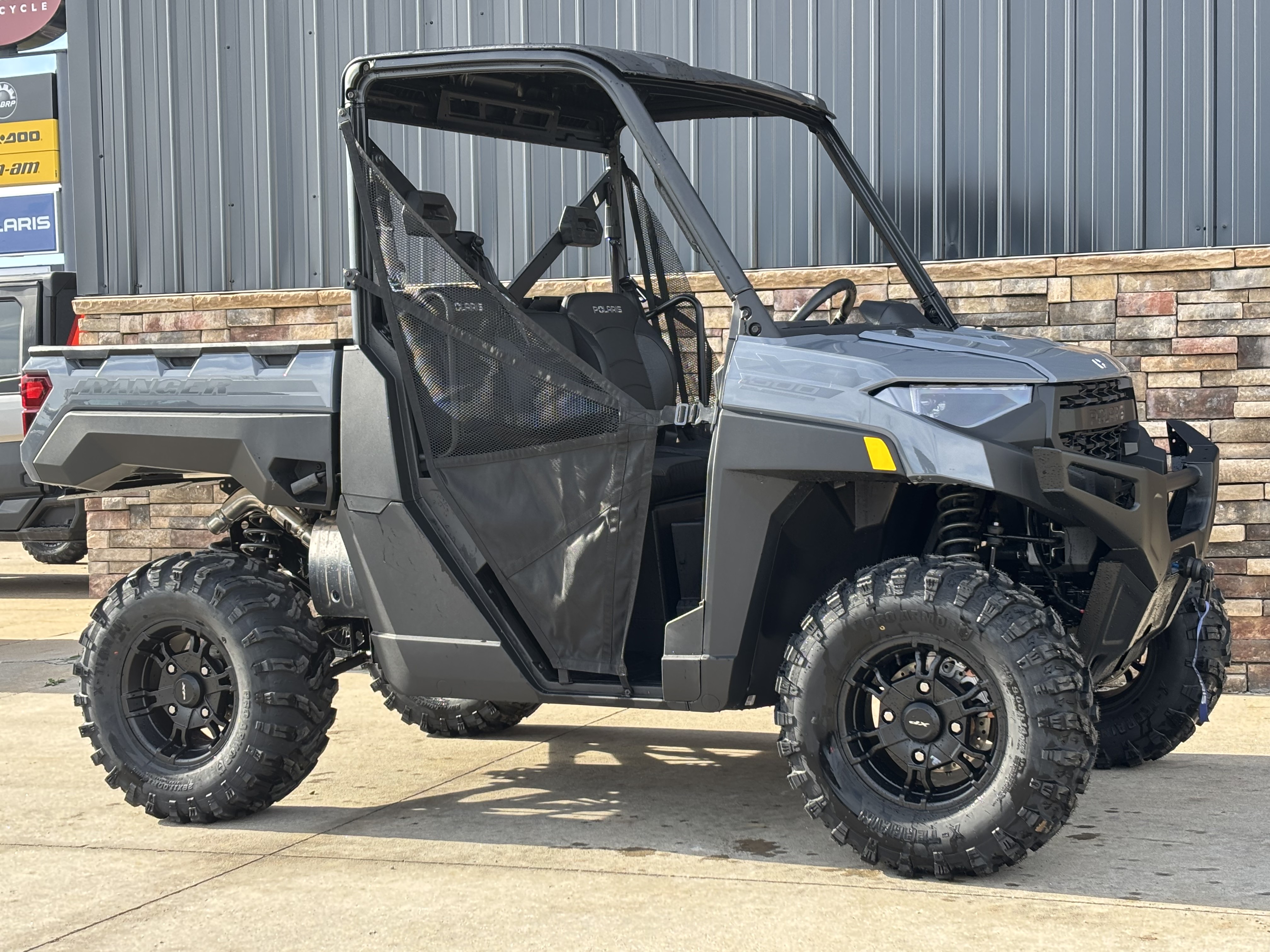 2026 Polaris Ranger XP 1000 Premium in Columbia, Missouri - Photo 3