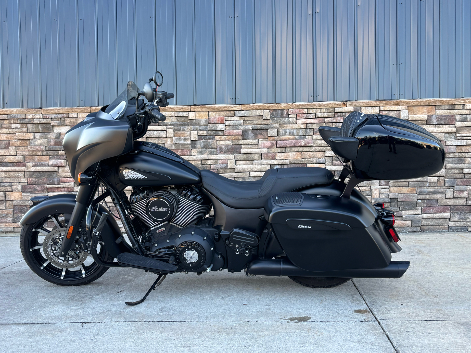 2020 Indian Motorcycle Chieftain® Dark Horse® in Columbia, Missouri - Photo 6