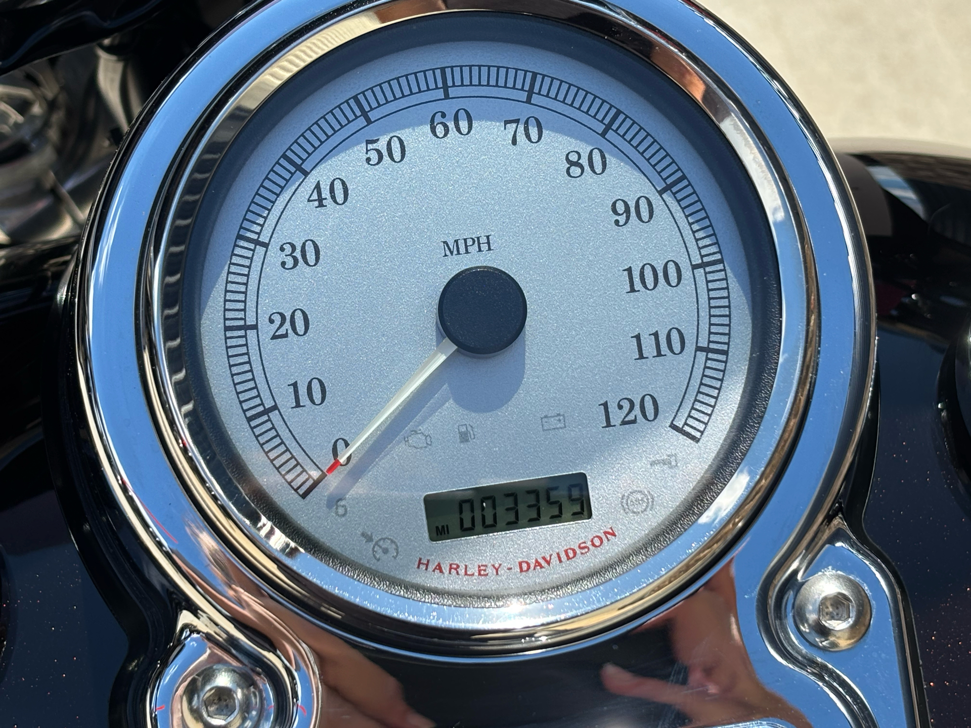 2011 Harley-Davidson Dyna® Super Glide® Custom in Columbia, Missouri - Photo 8