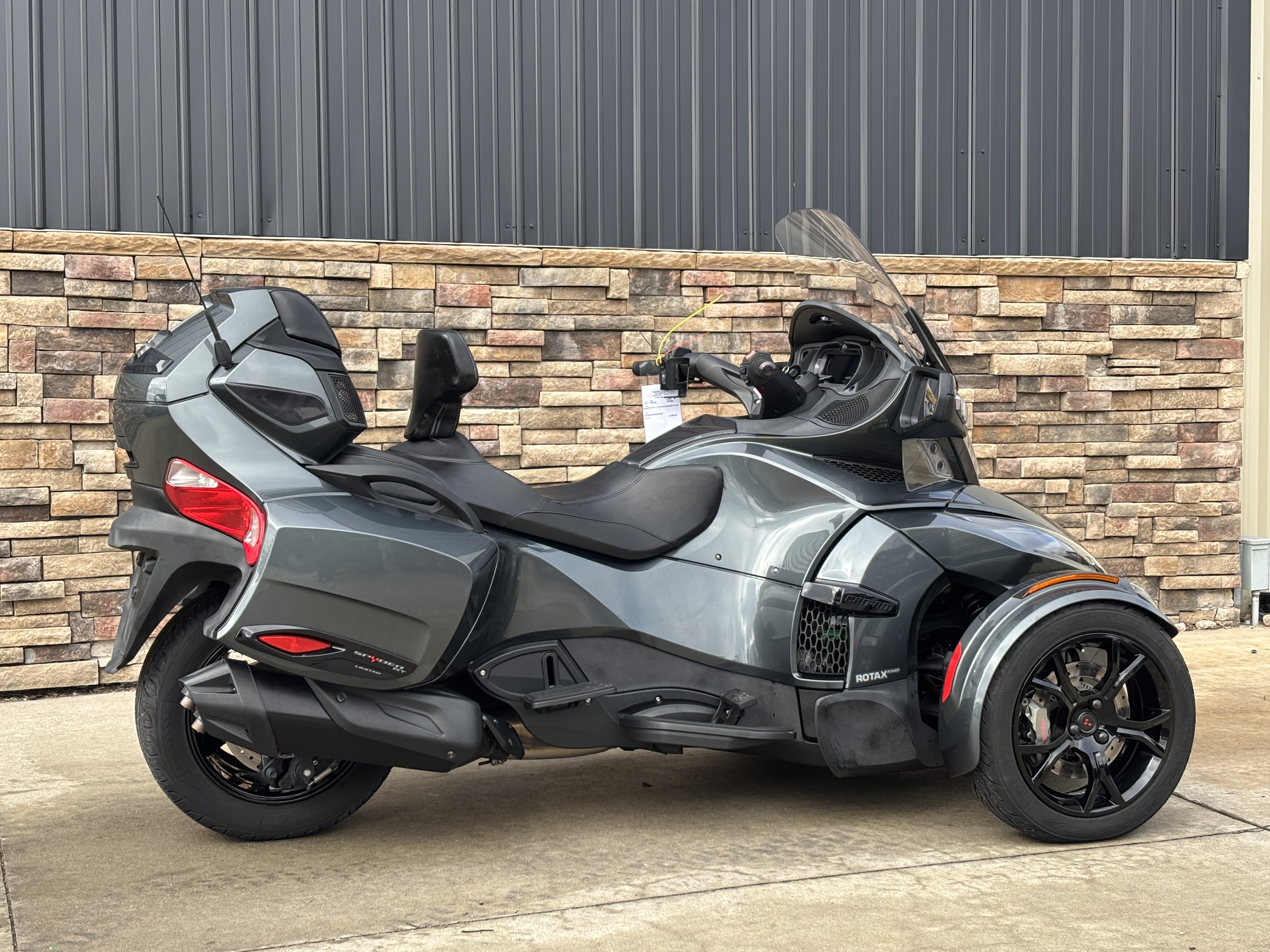 2019 Can-Am Spyder RT Limited in Columbia, Missouri - Photo 2