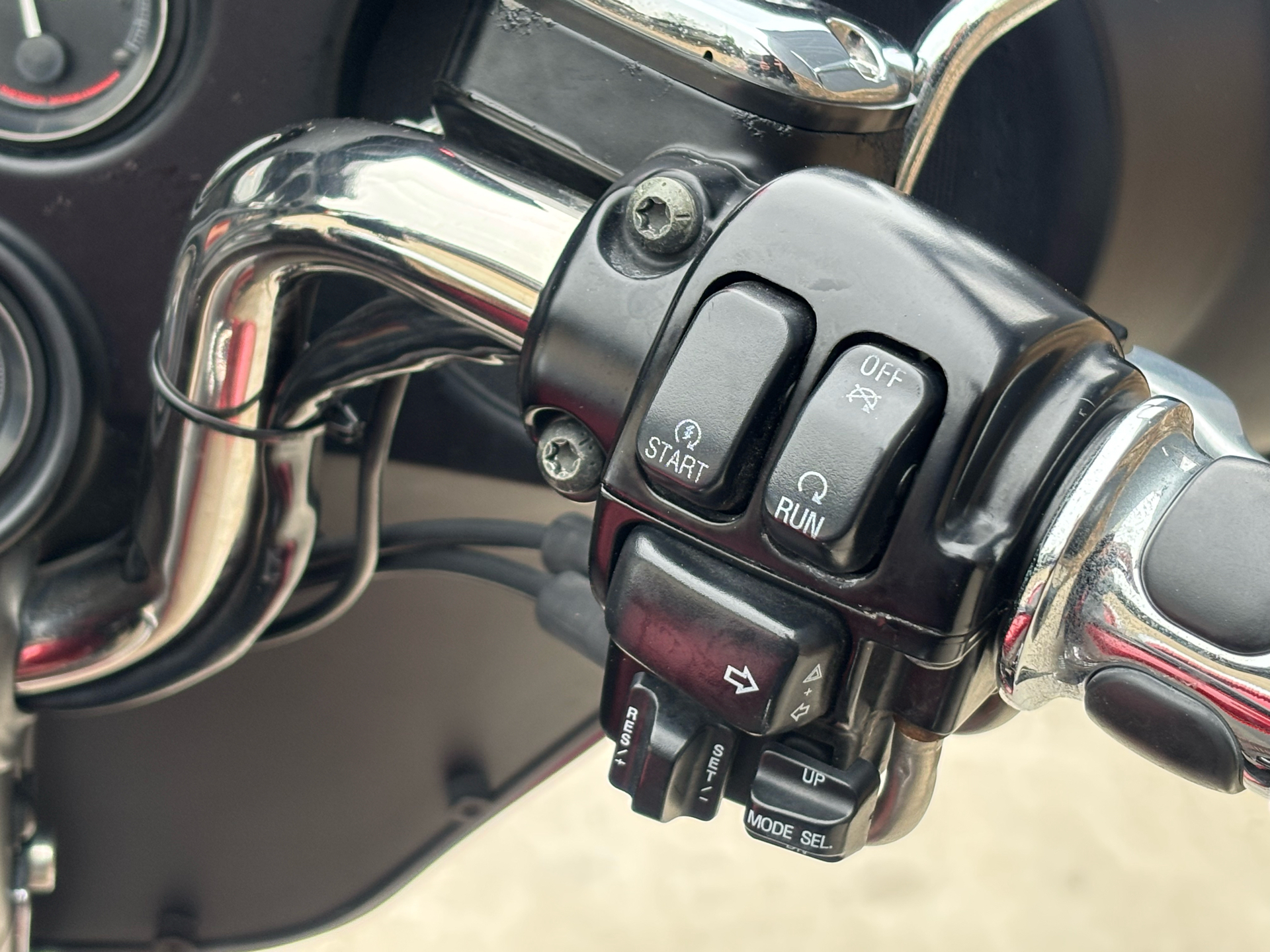 2005 Harley-Davidson FLHTC/FLHTCI Electra Glide® Classic in Columbia, Missouri - Photo 12