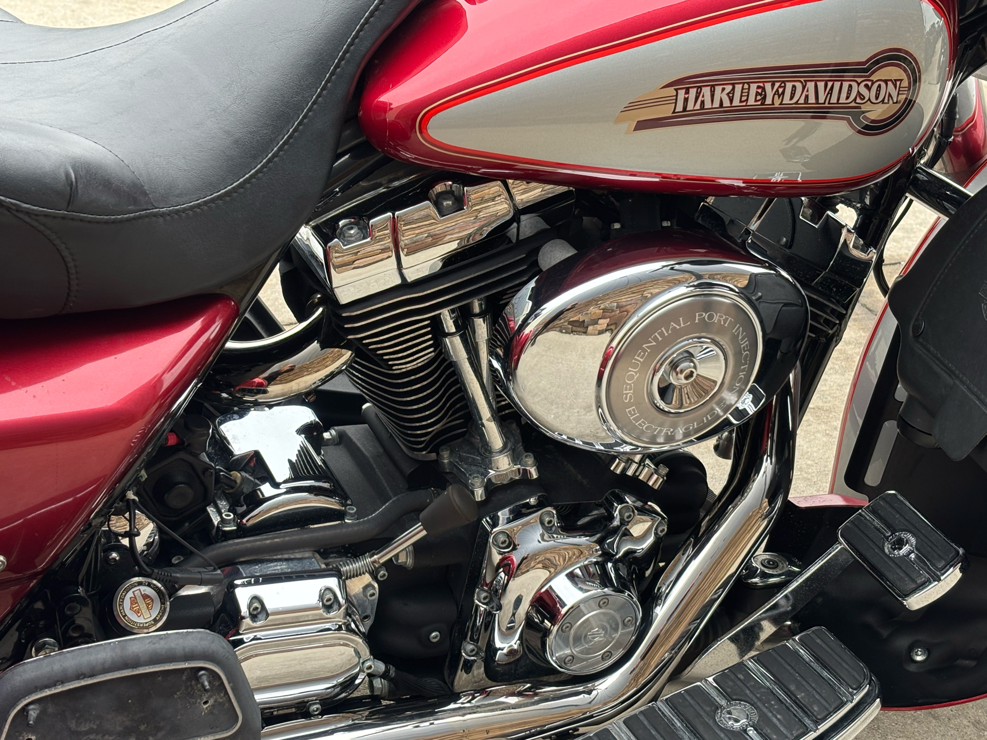 2005 Harley-Davidson FLHTC/FLHTCI Electra Glide® Classic in Columbia, Missouri - Photo 13