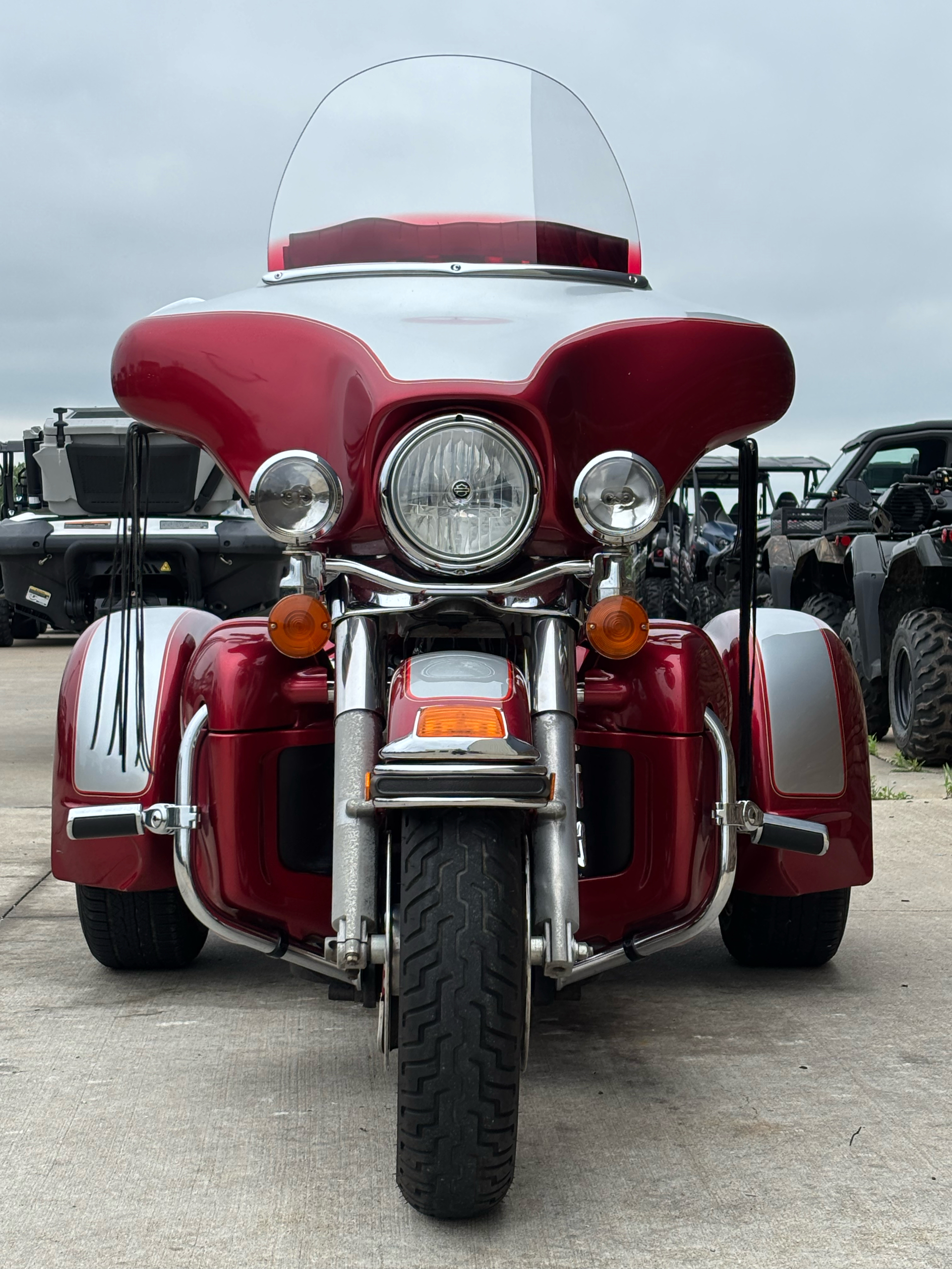 2005 Harley-Davidson FLHTC/FLHTCI Electra Glide® Classic in Columbia, Missouri - Photo 14